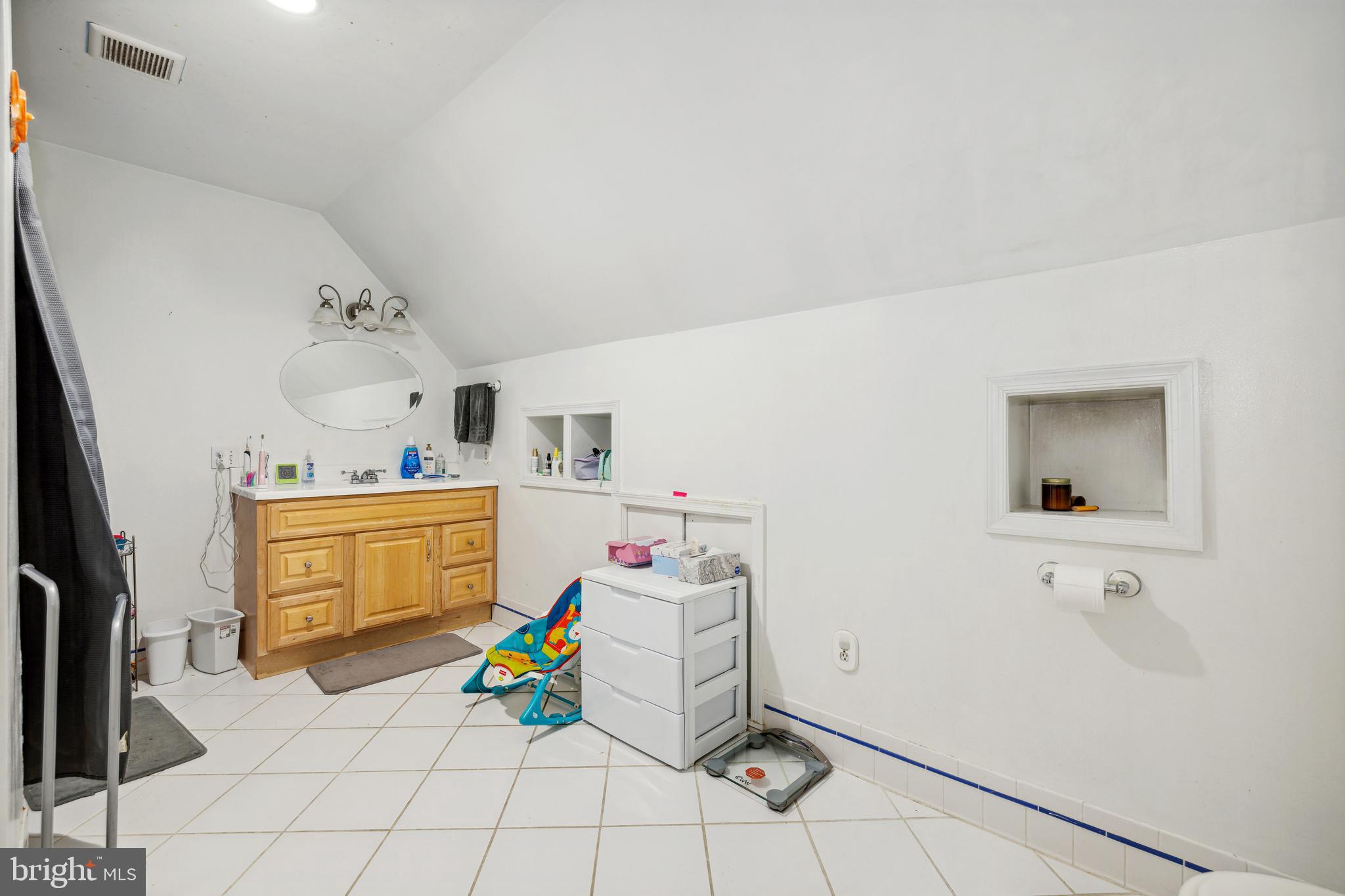 LONE OAK - Residential Lease