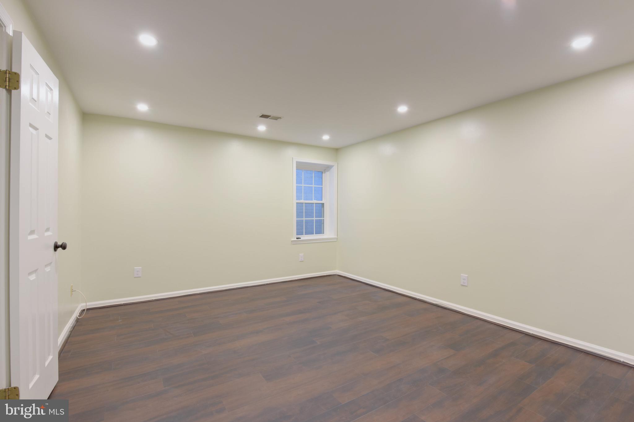 BELLE HAVEN ON THE GREEN - Residential