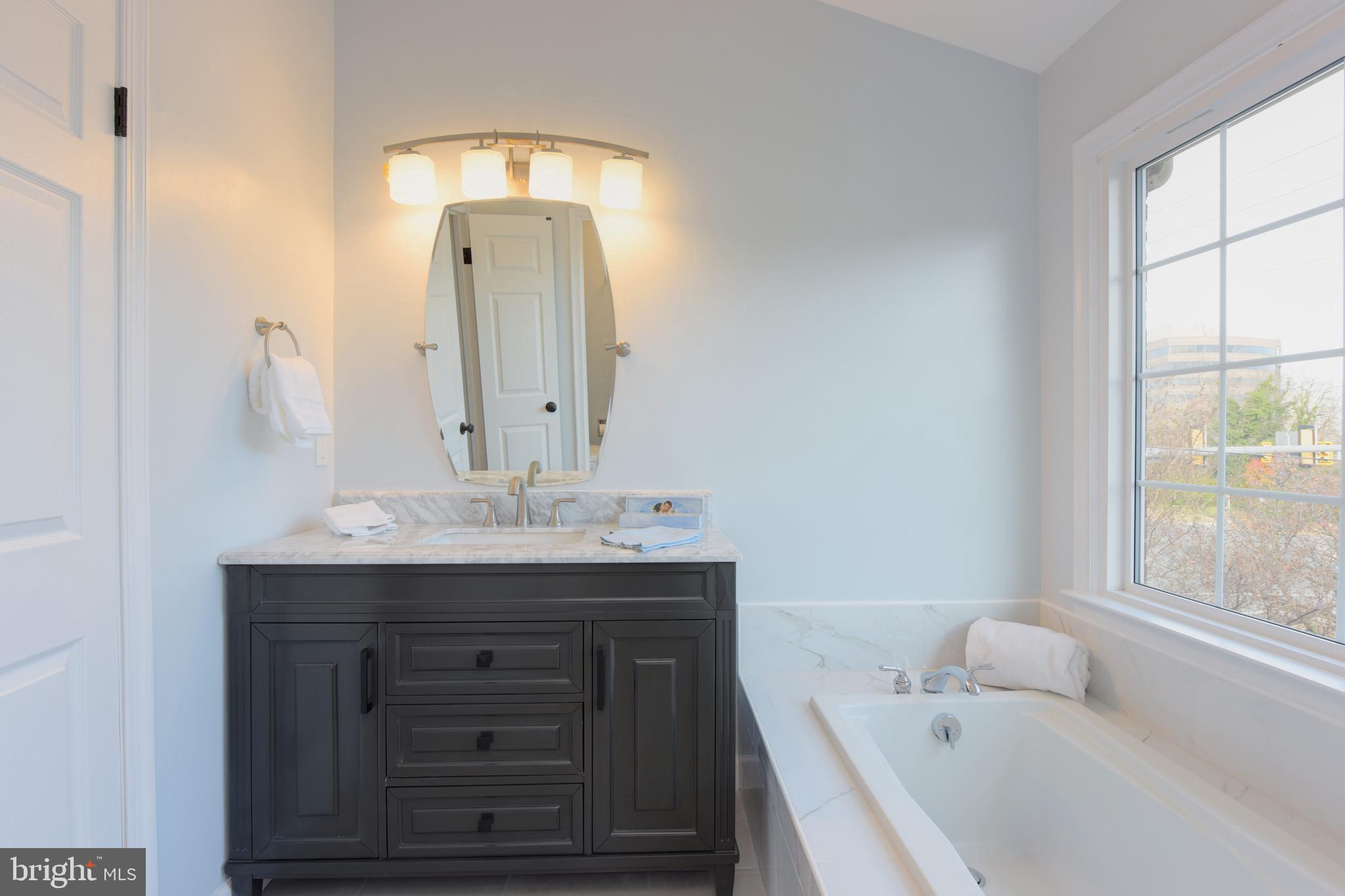 BELLE HAVEN ON THE GREEN - Residential