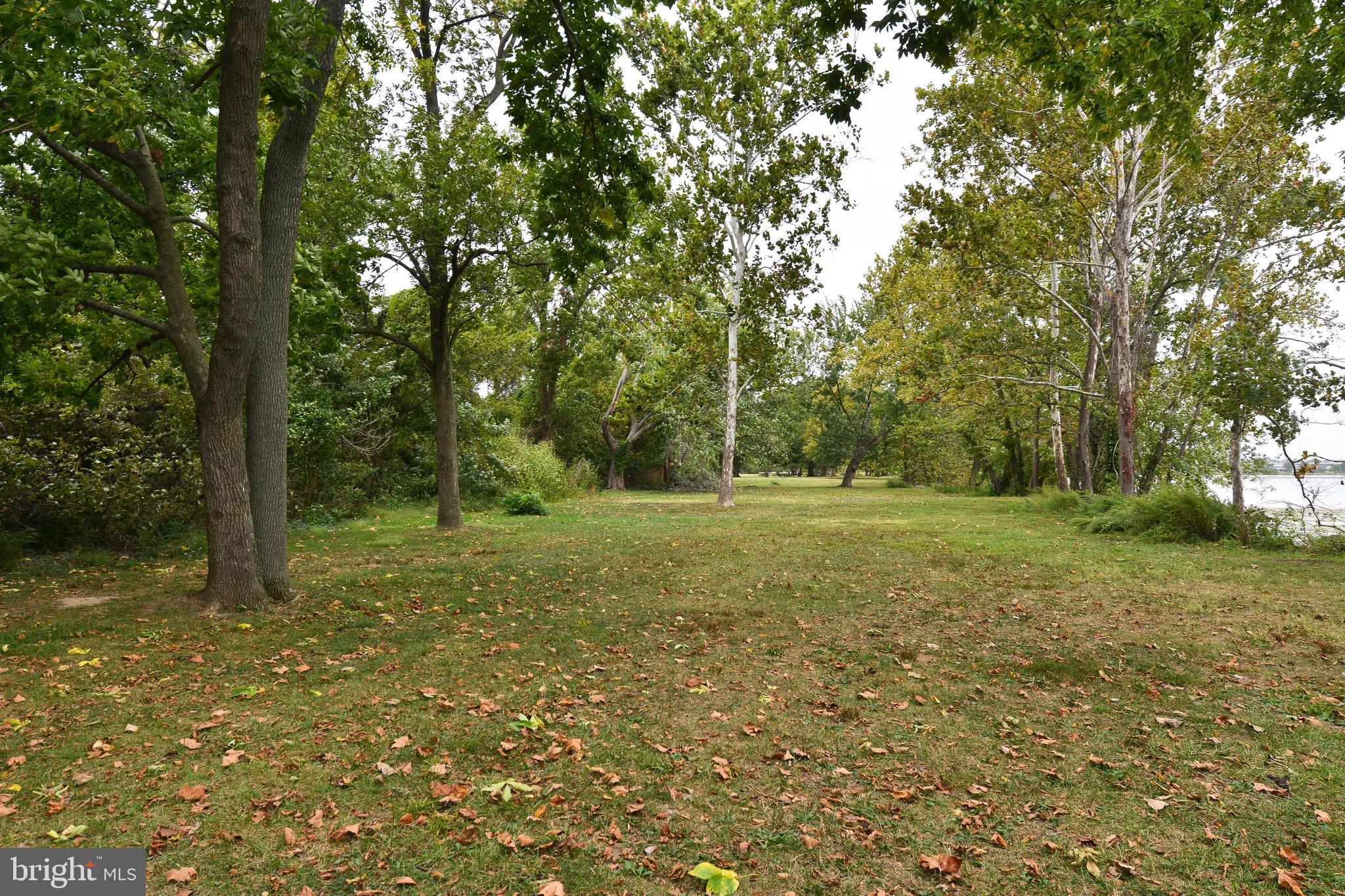 BELLE HAVEN ON THE GREEN - Residential
