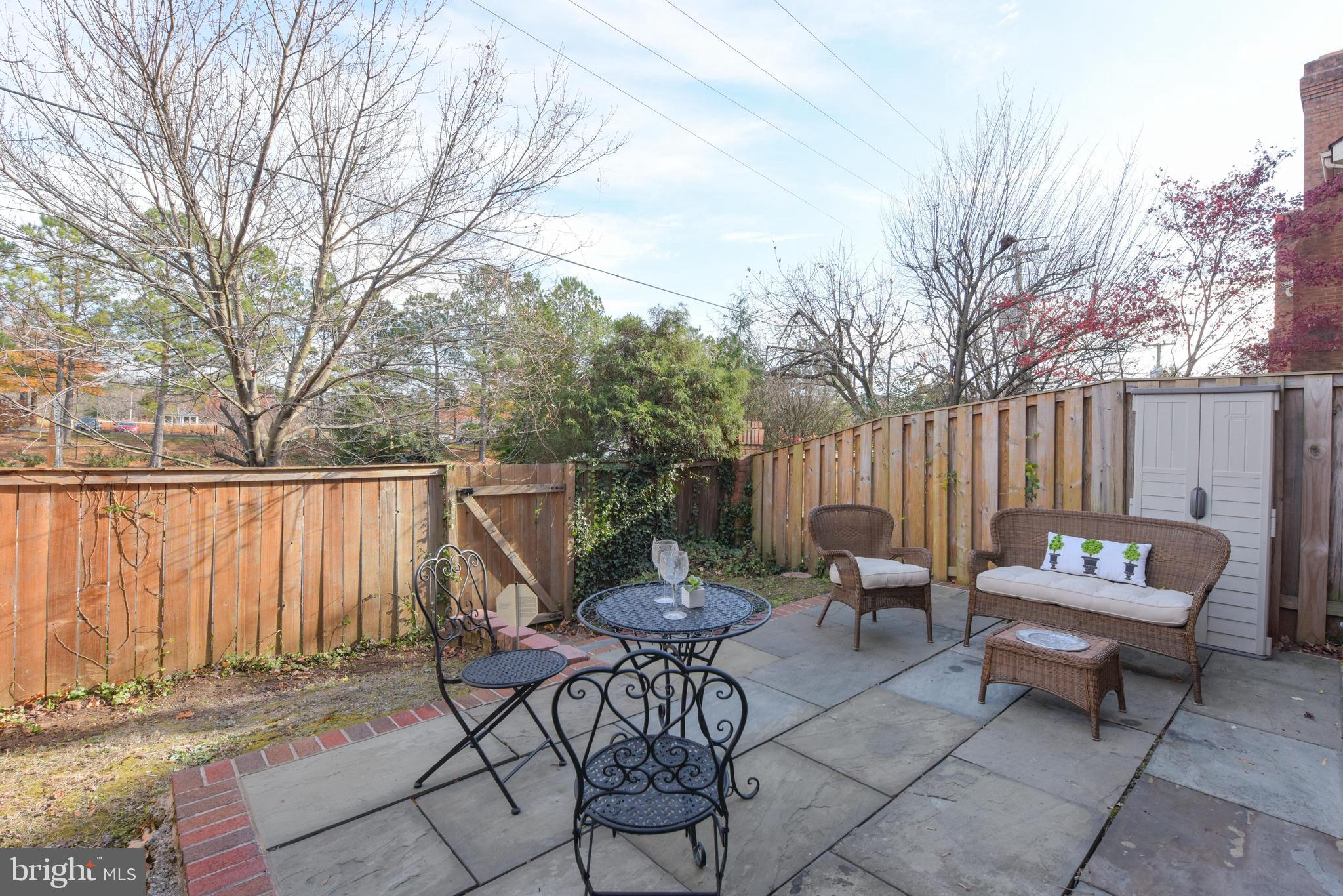 BELLE HAVEN ON THE GREEN - Residential