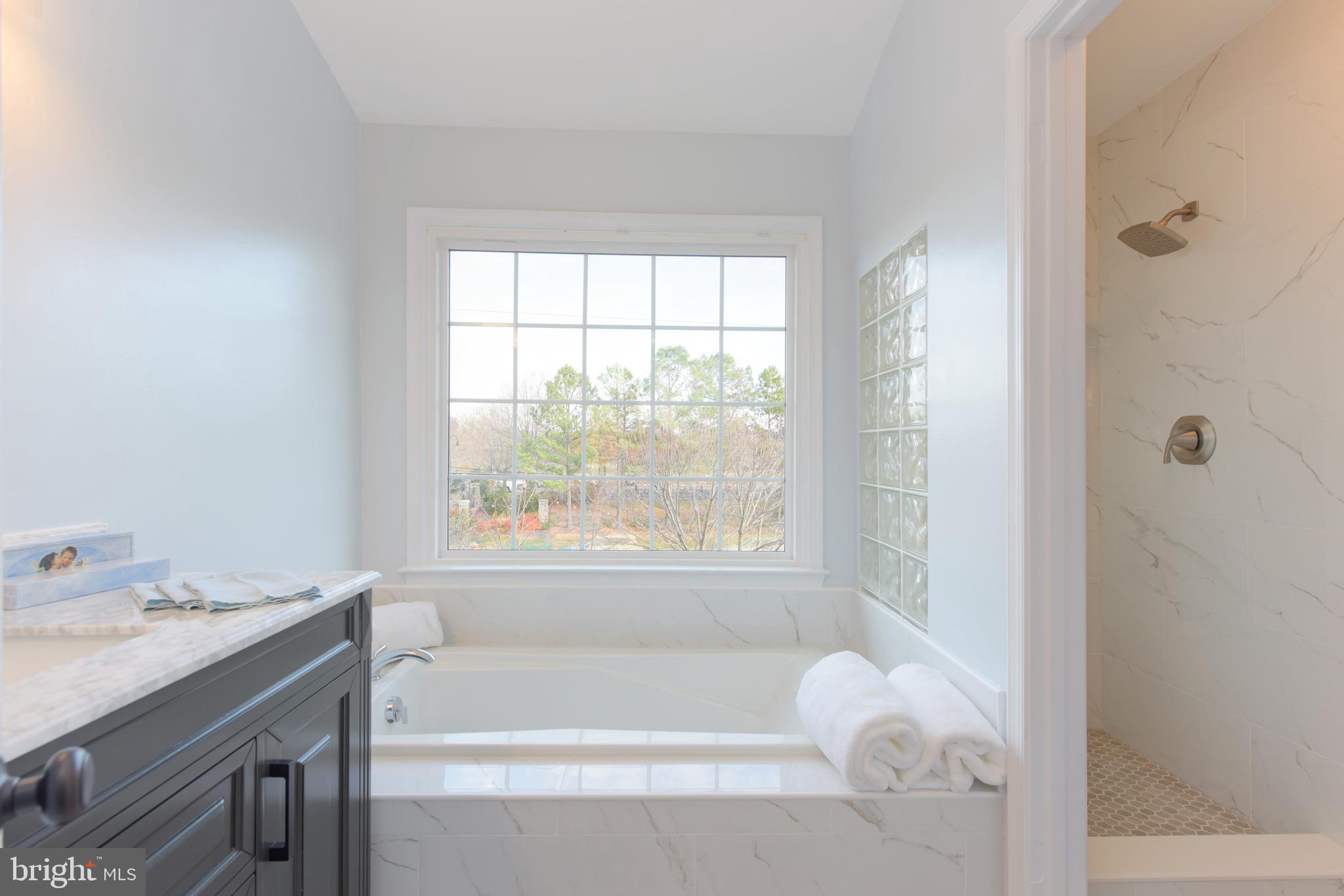 BELLE HAVEN ON THE GREEN - Residential