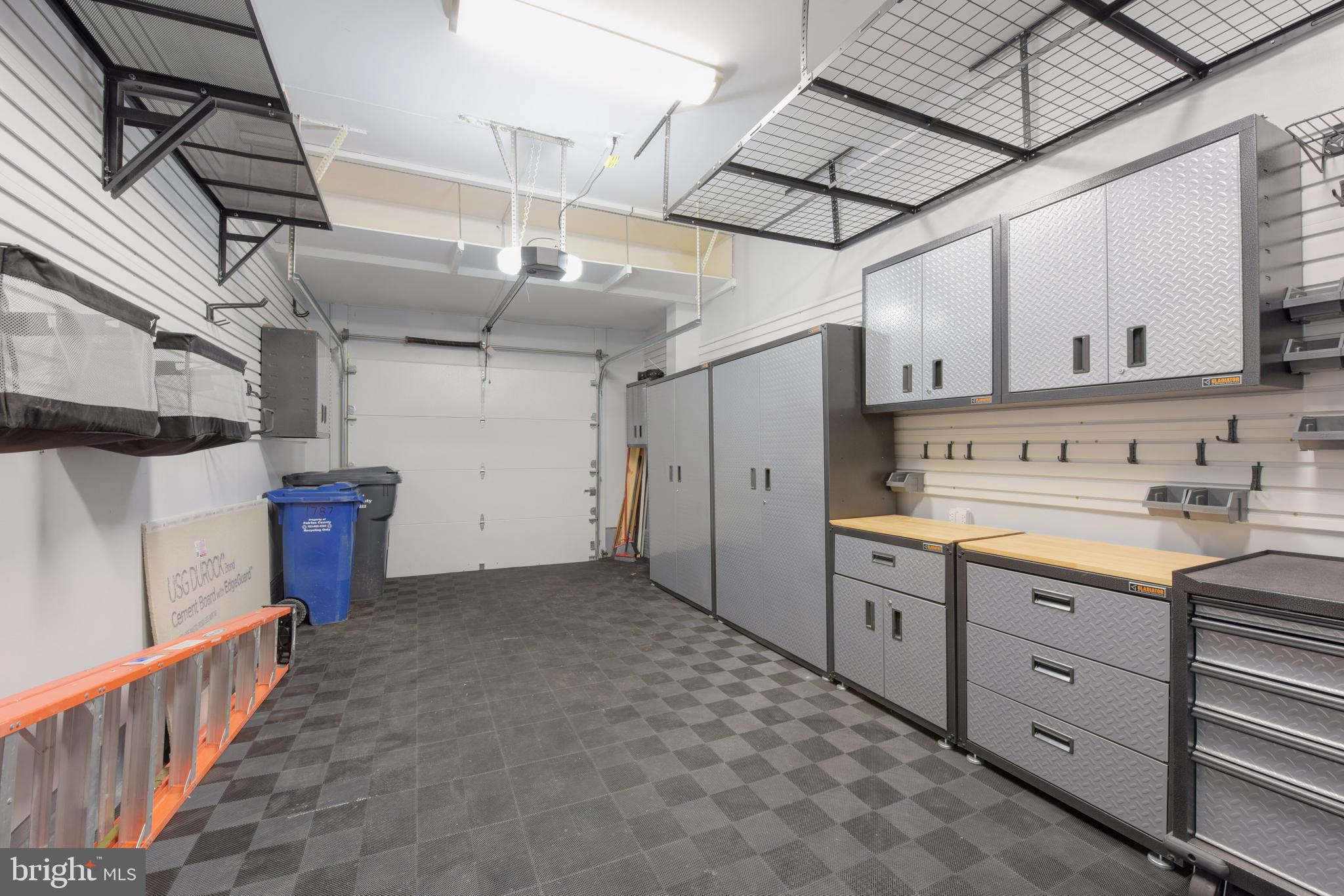 BELLE HAVEN ON THE GREEN - Residential