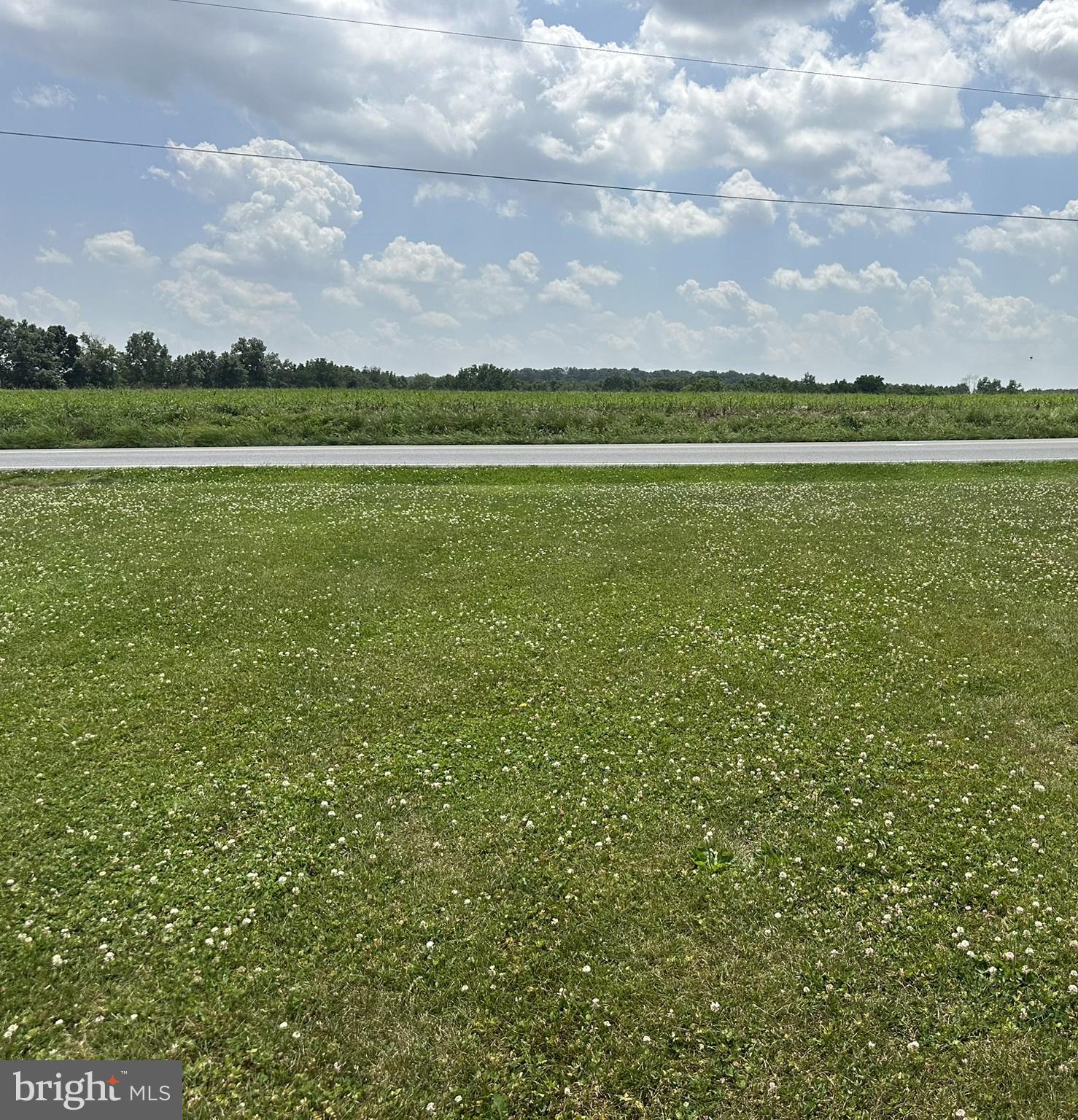 985 FAIRVIEW DRIVE
