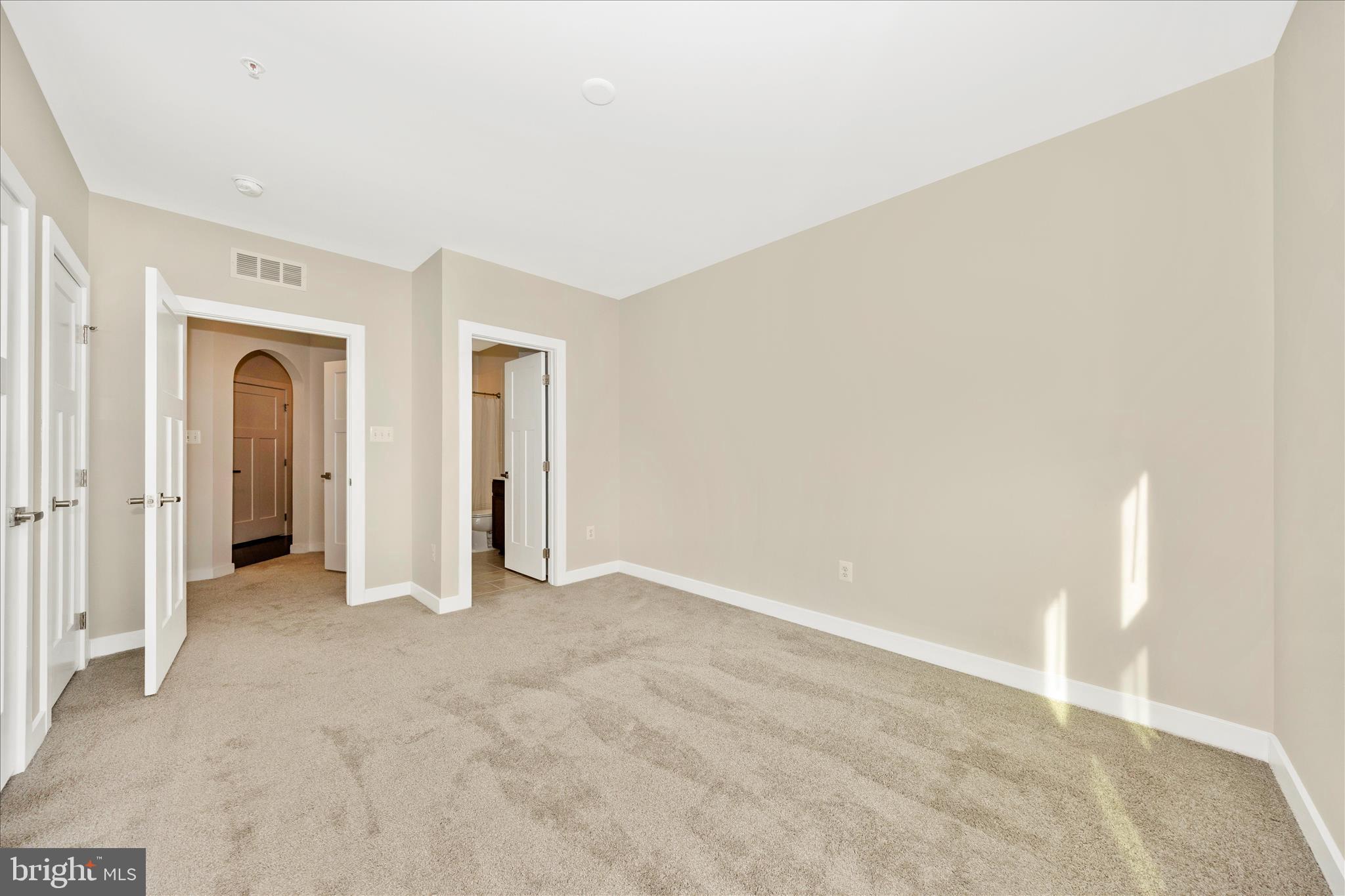 LAKE LINGANORE OAKDALE - Residential