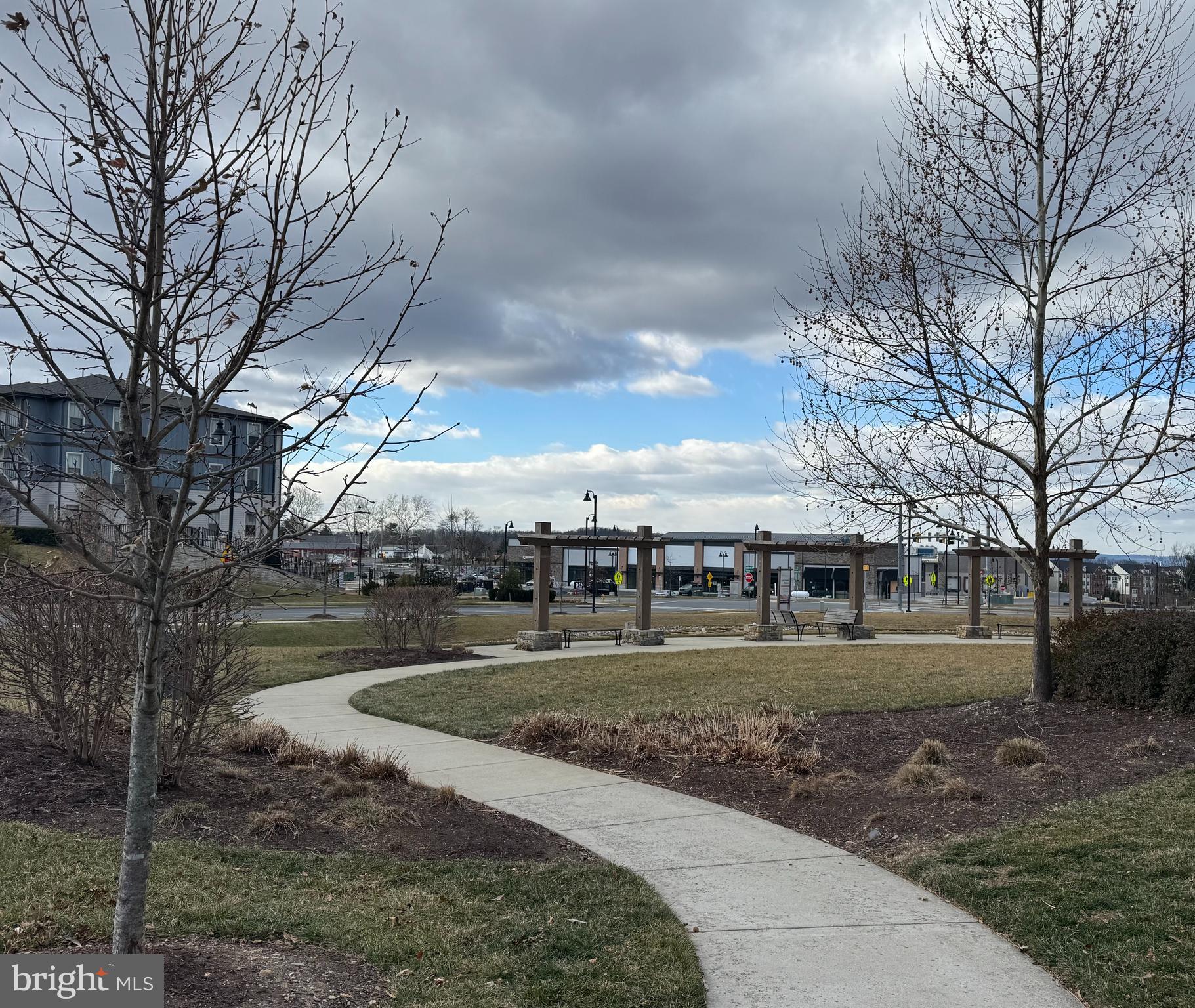 LAKE LINGANORE OAKDALE - Residential