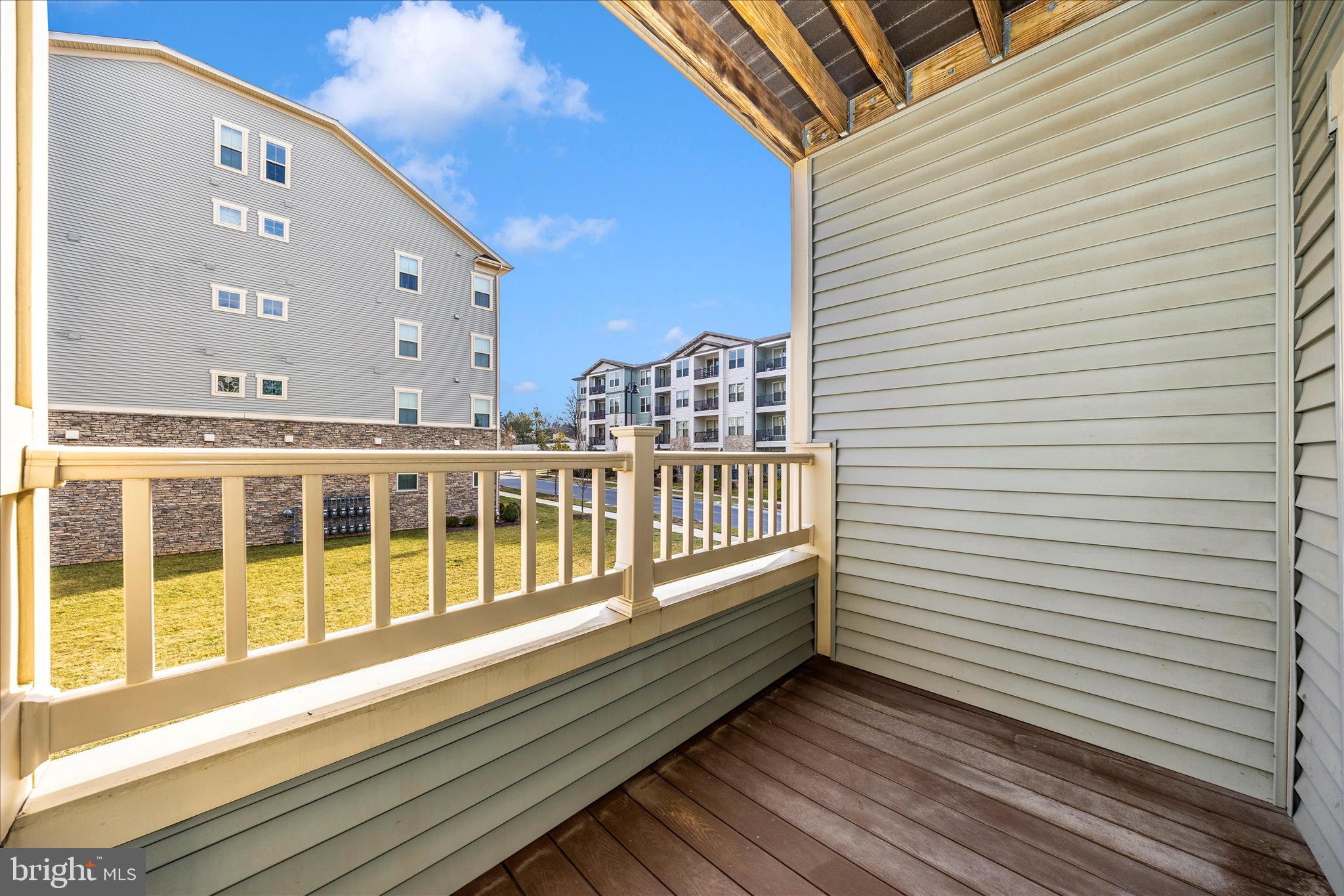 LAKE LINGANORE OAKDALE - Residential