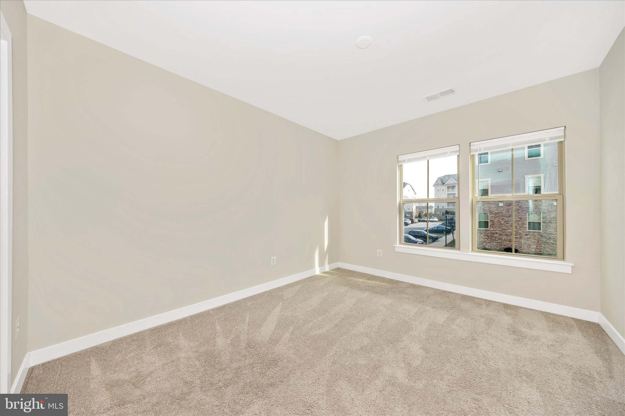 LAKE LINGANORE OAKDALE - Residential