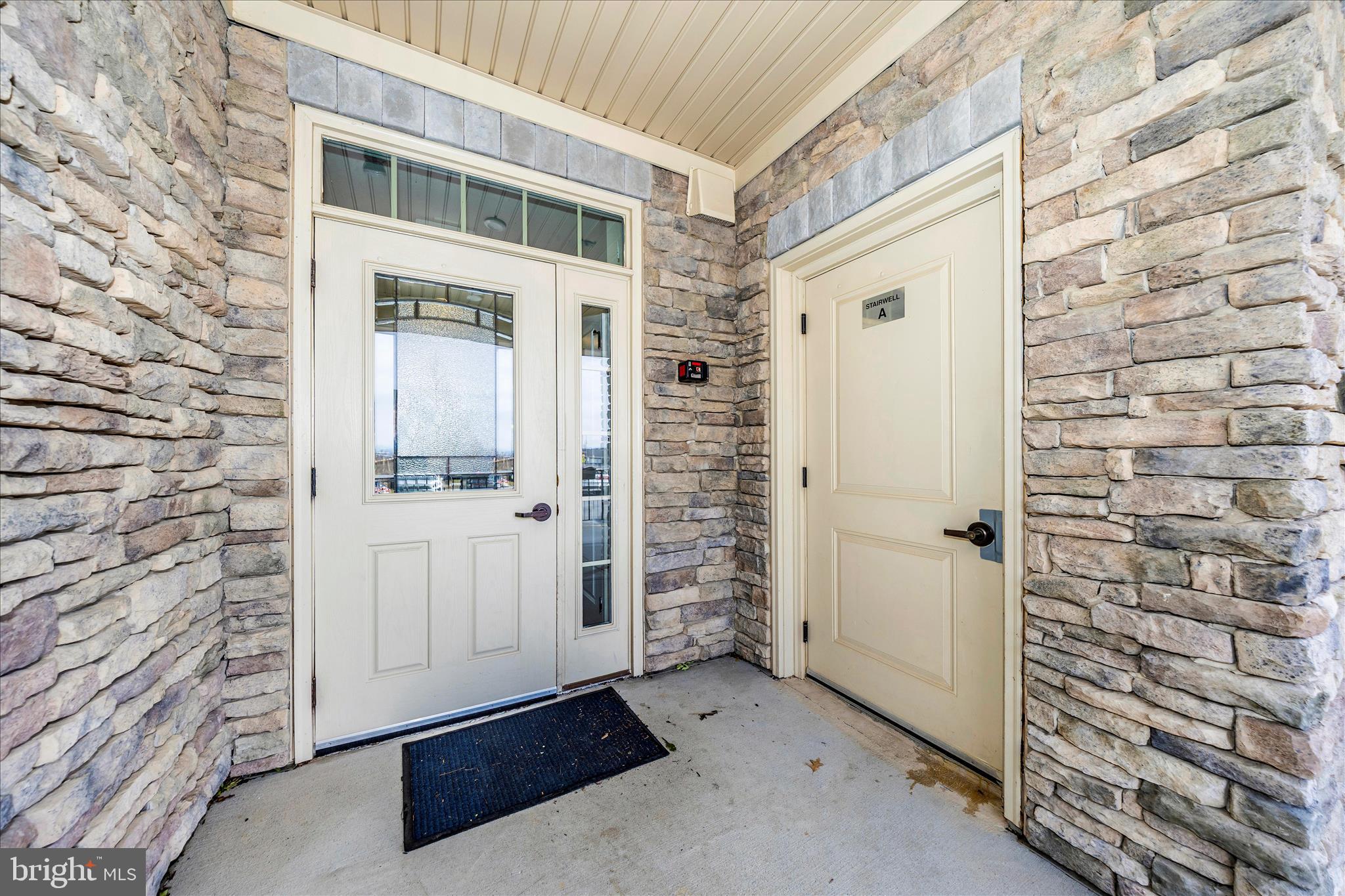 LAKE LINGANORE OAKDALE - Residential