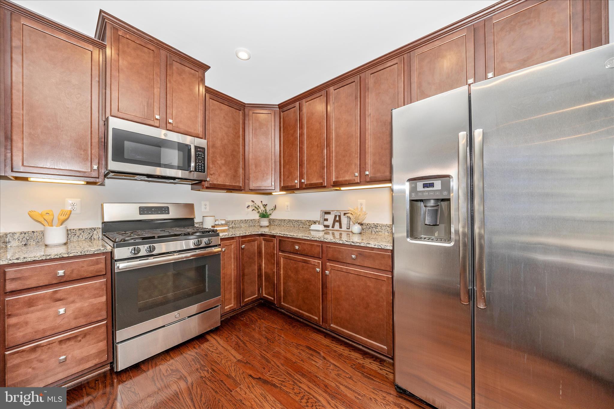 LAKE LINGANORE OAKDALE - Residential