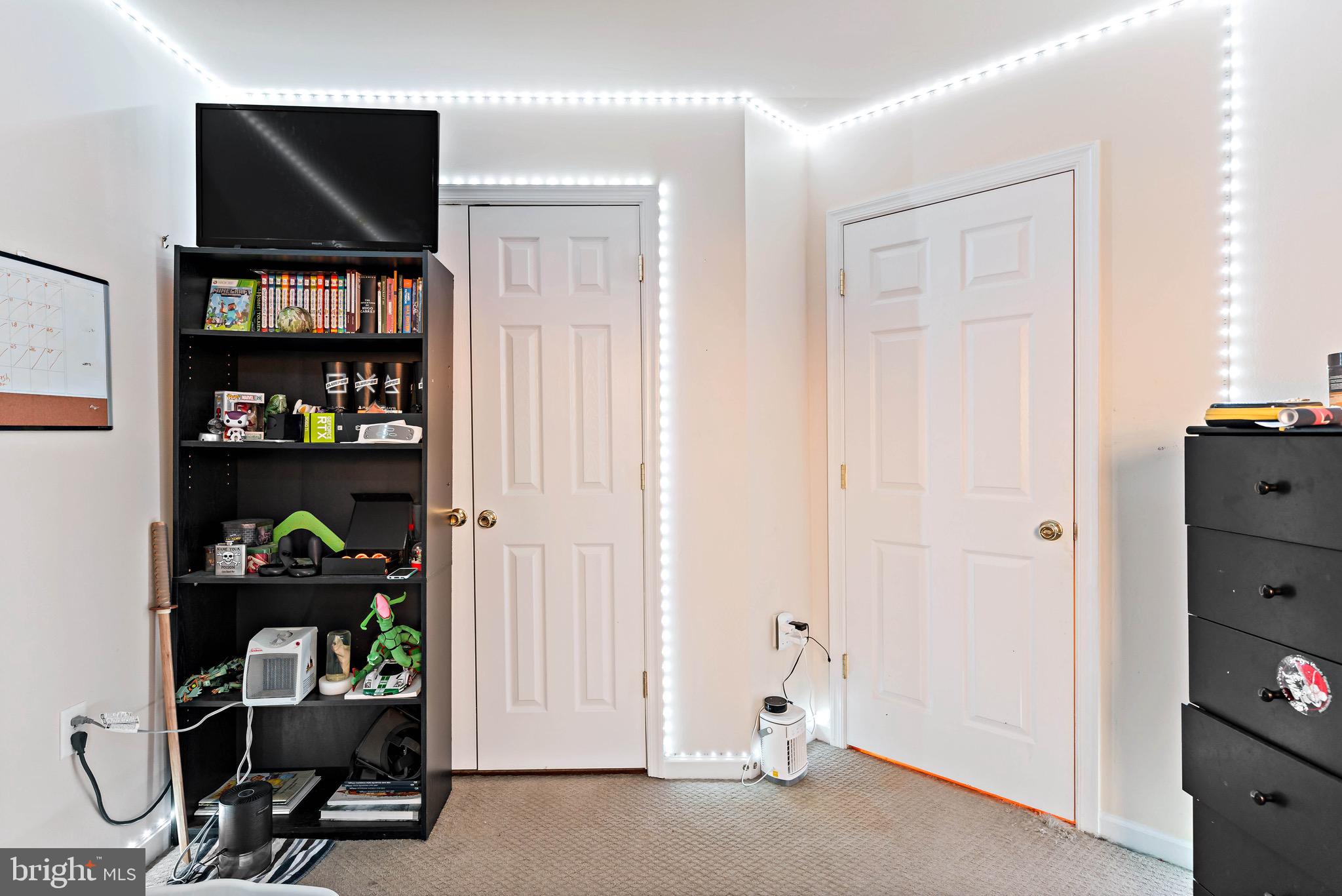 MANOR PARK - Residential