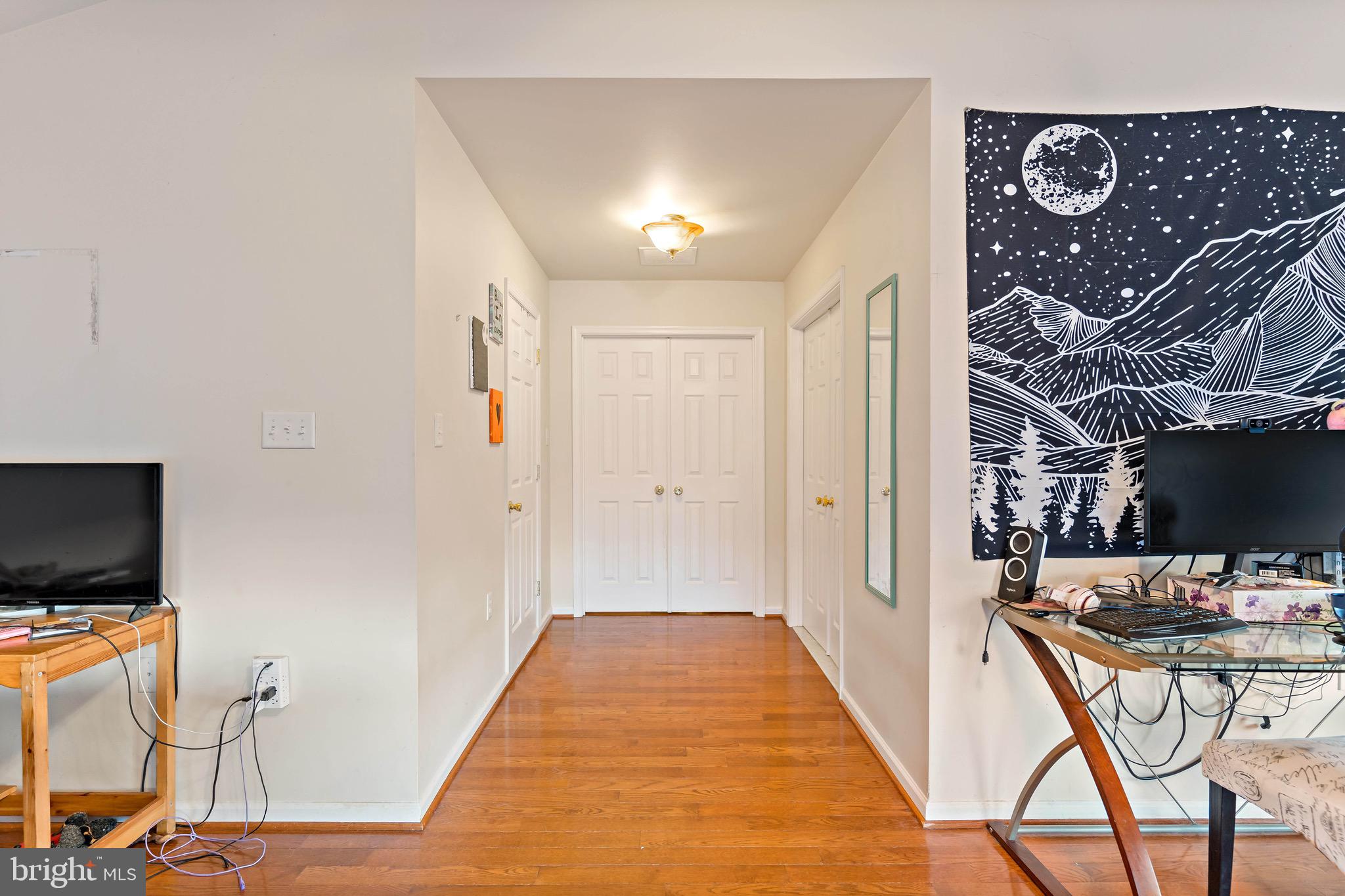 MANOR PARK - Residential