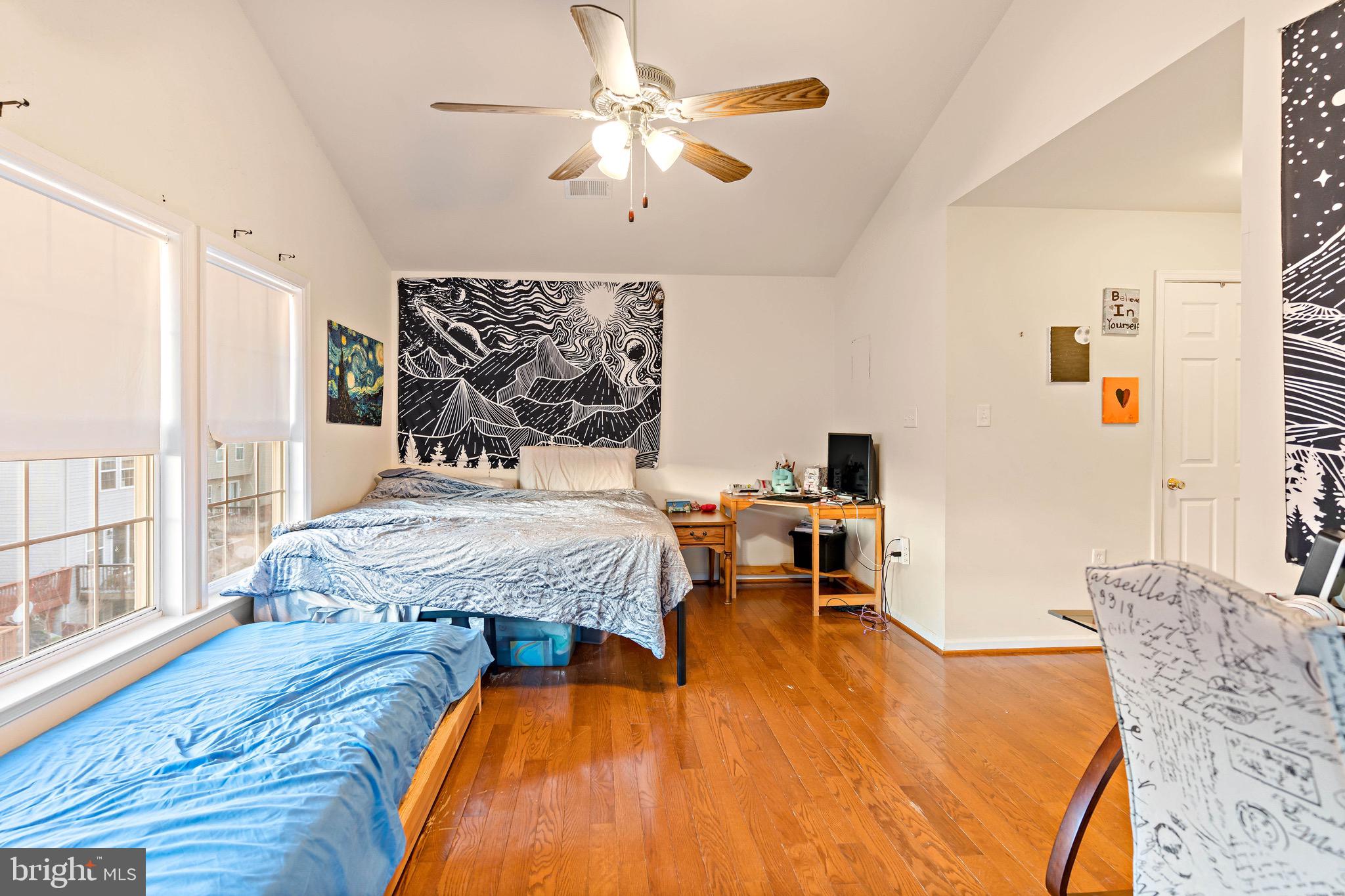 MANOR PARK - Residential