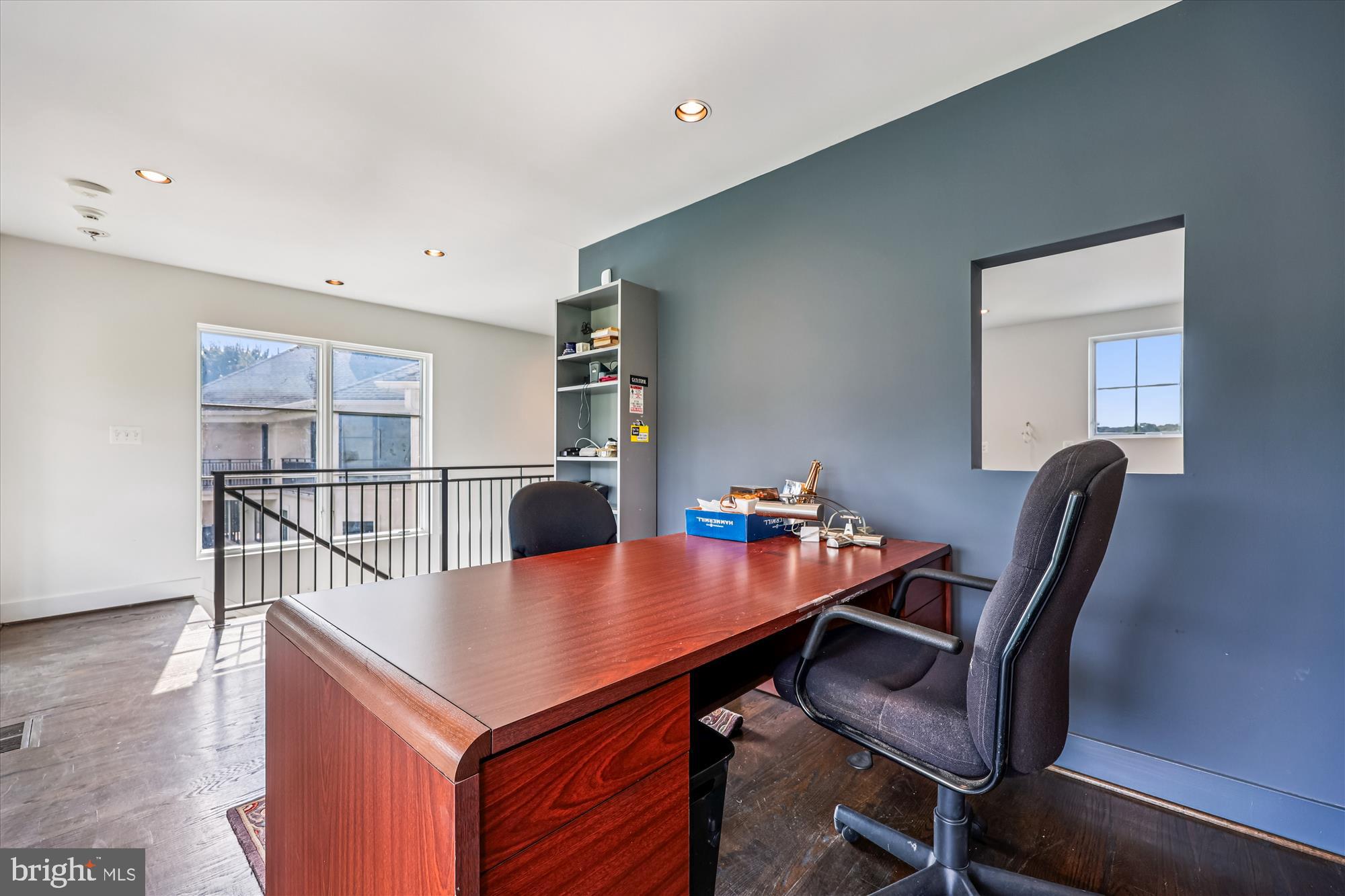 PT OLNEY OUT RES 2 - Residential