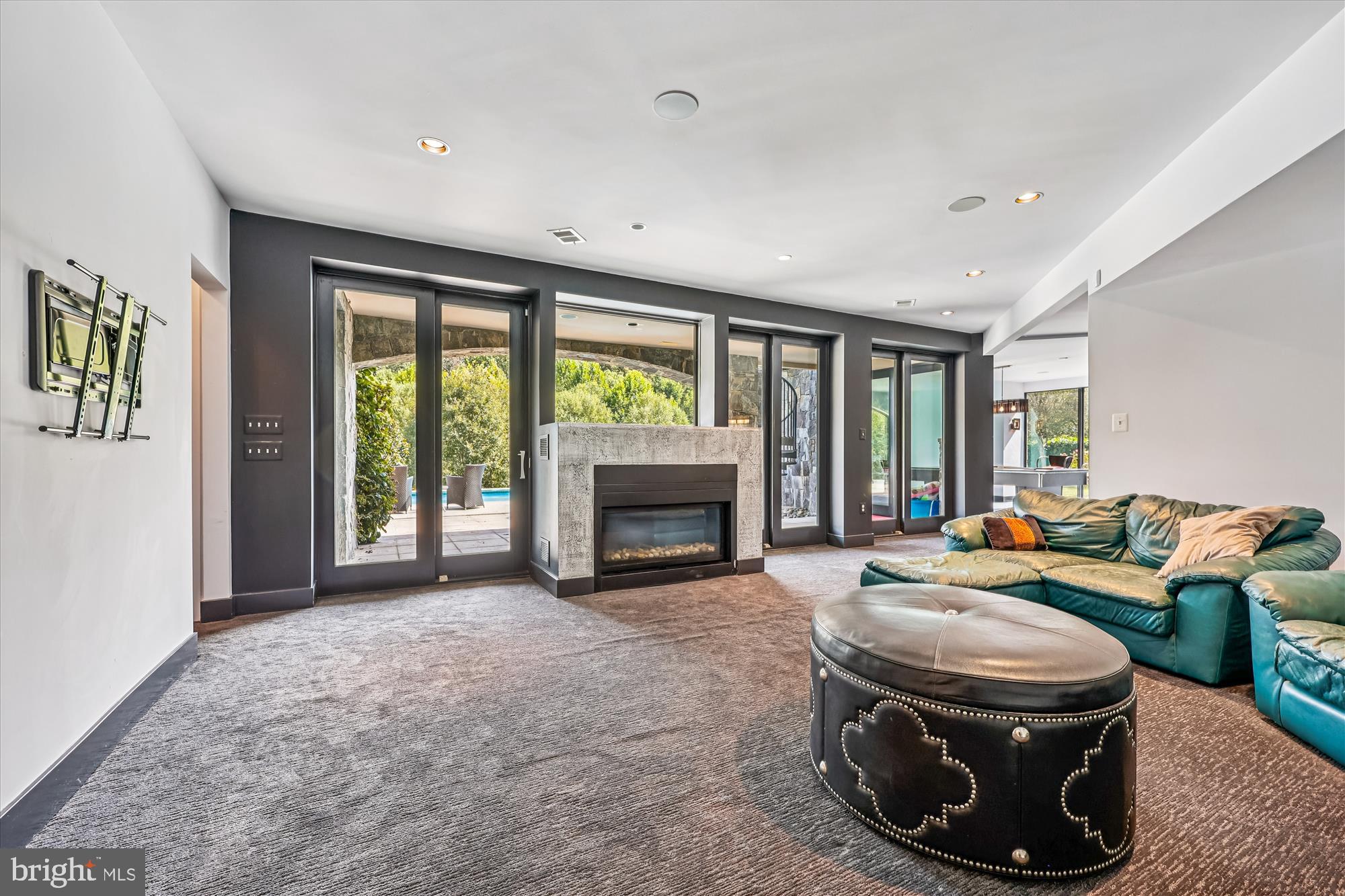 PT OLNEY OUT RES 2 - Residential