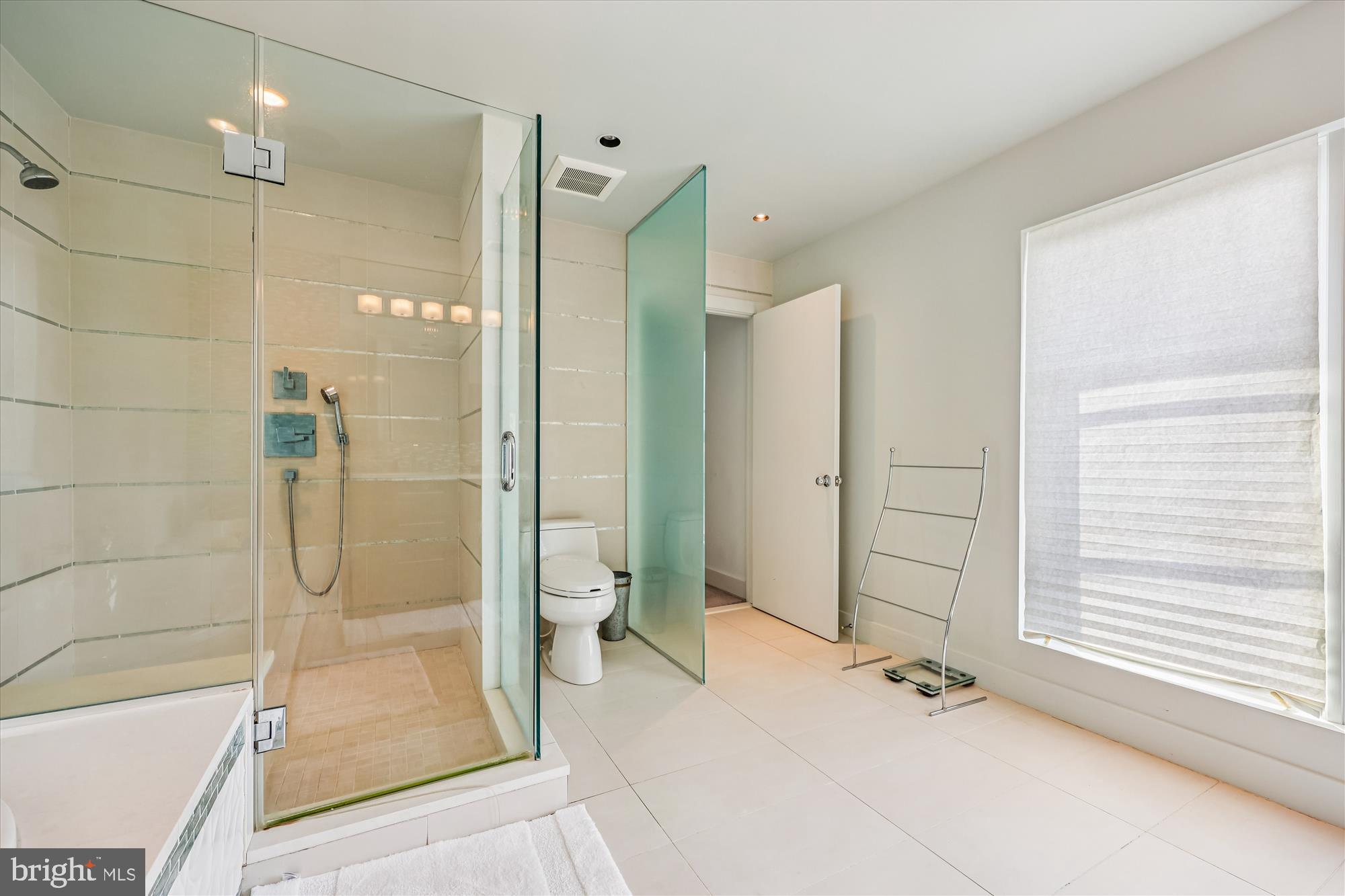 PT OLNEY OUT RES 2 - Residential