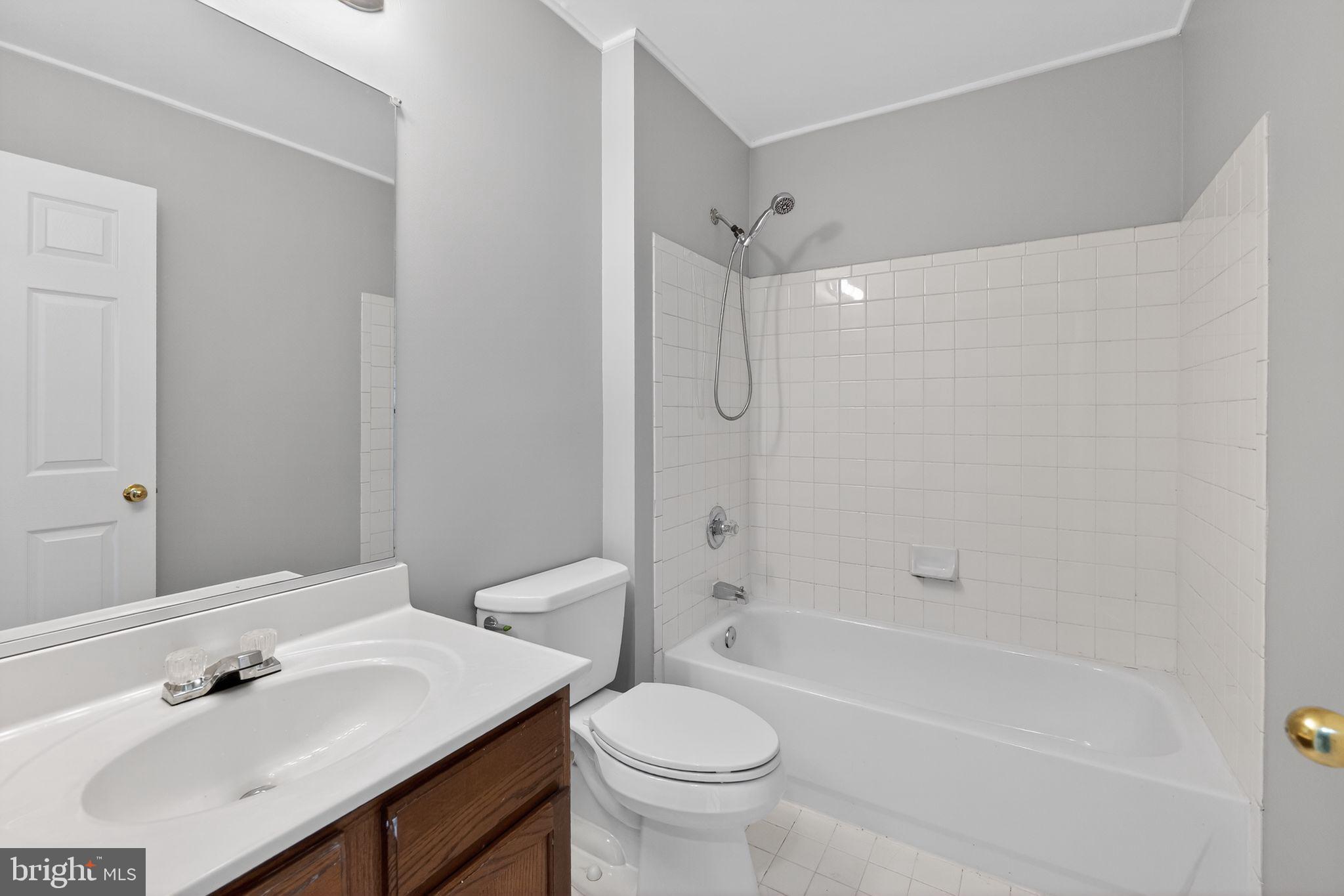 WINTERS RUN MANOR - Residential