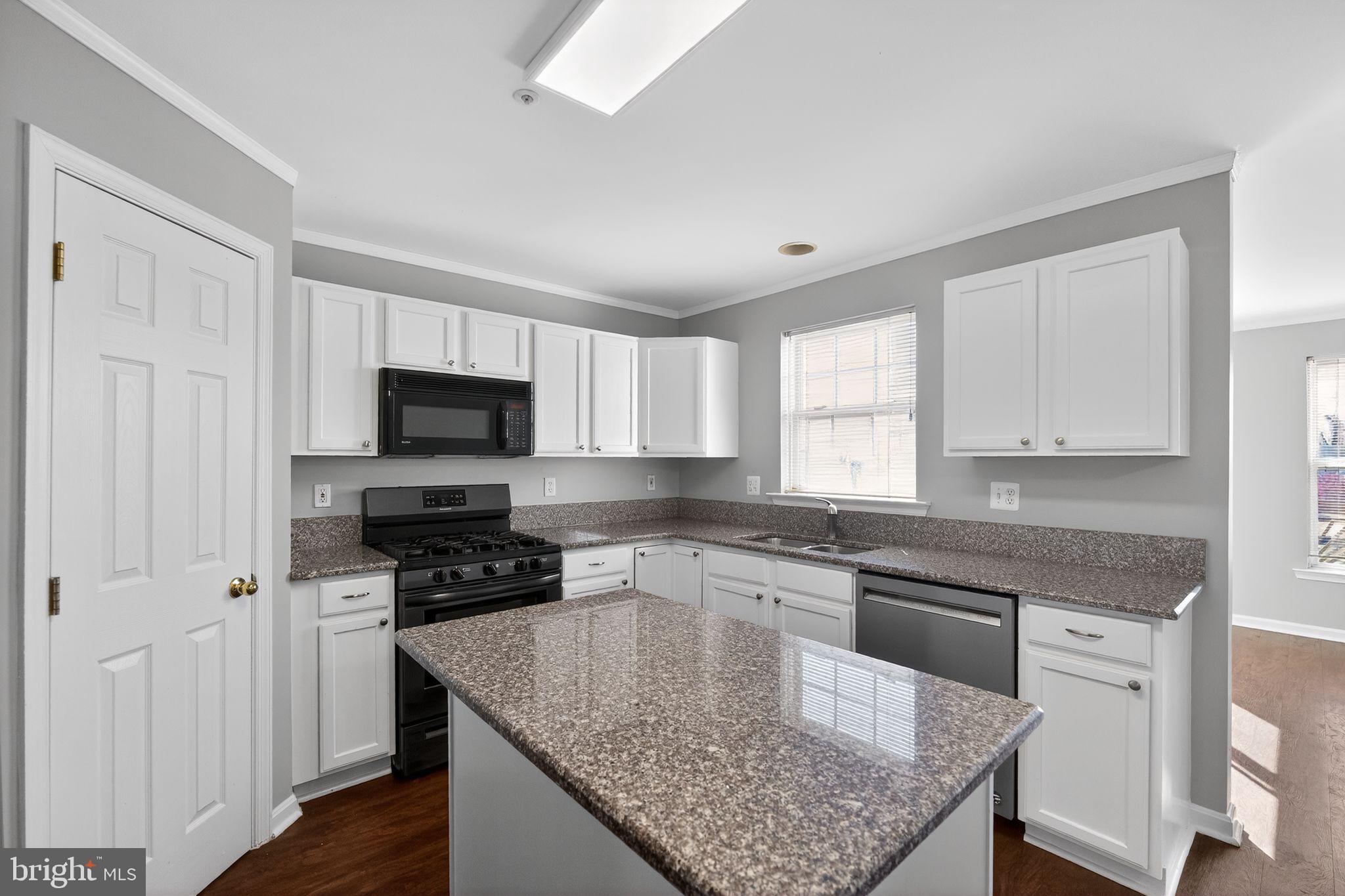 WINTERS RUN MANOR - Residential