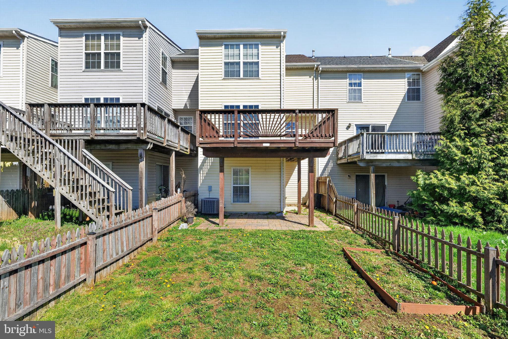 WINTERS RUN MANOR - Residential