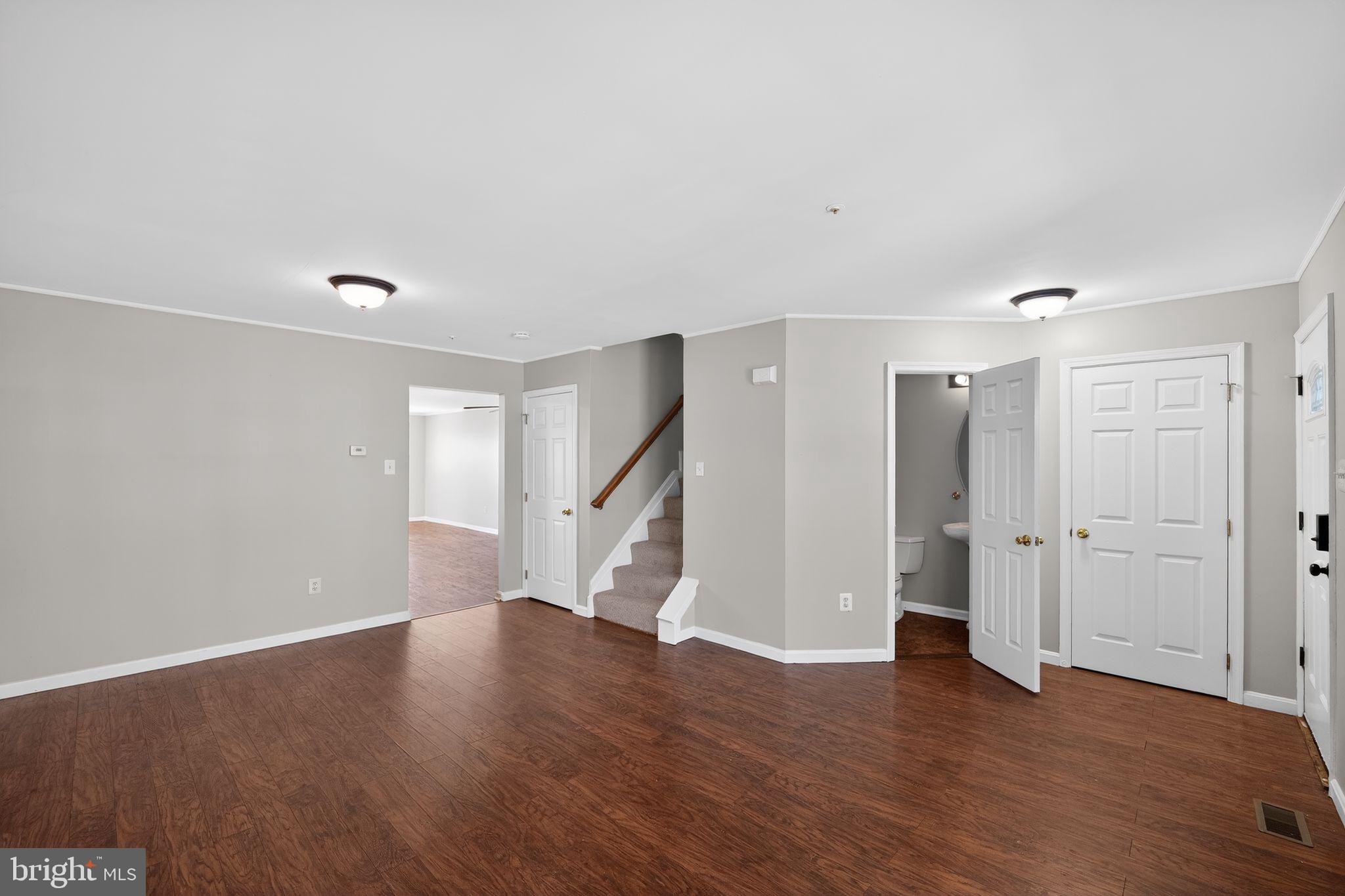 WINTERS RUN MANOR - Residential