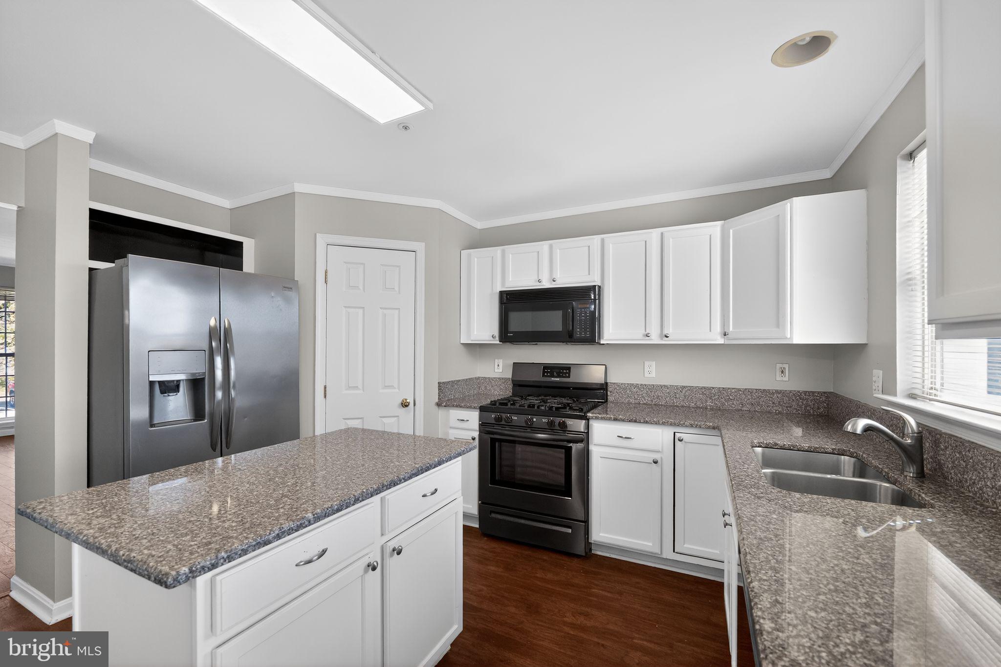 WINTERS RUN MANOR - Residential