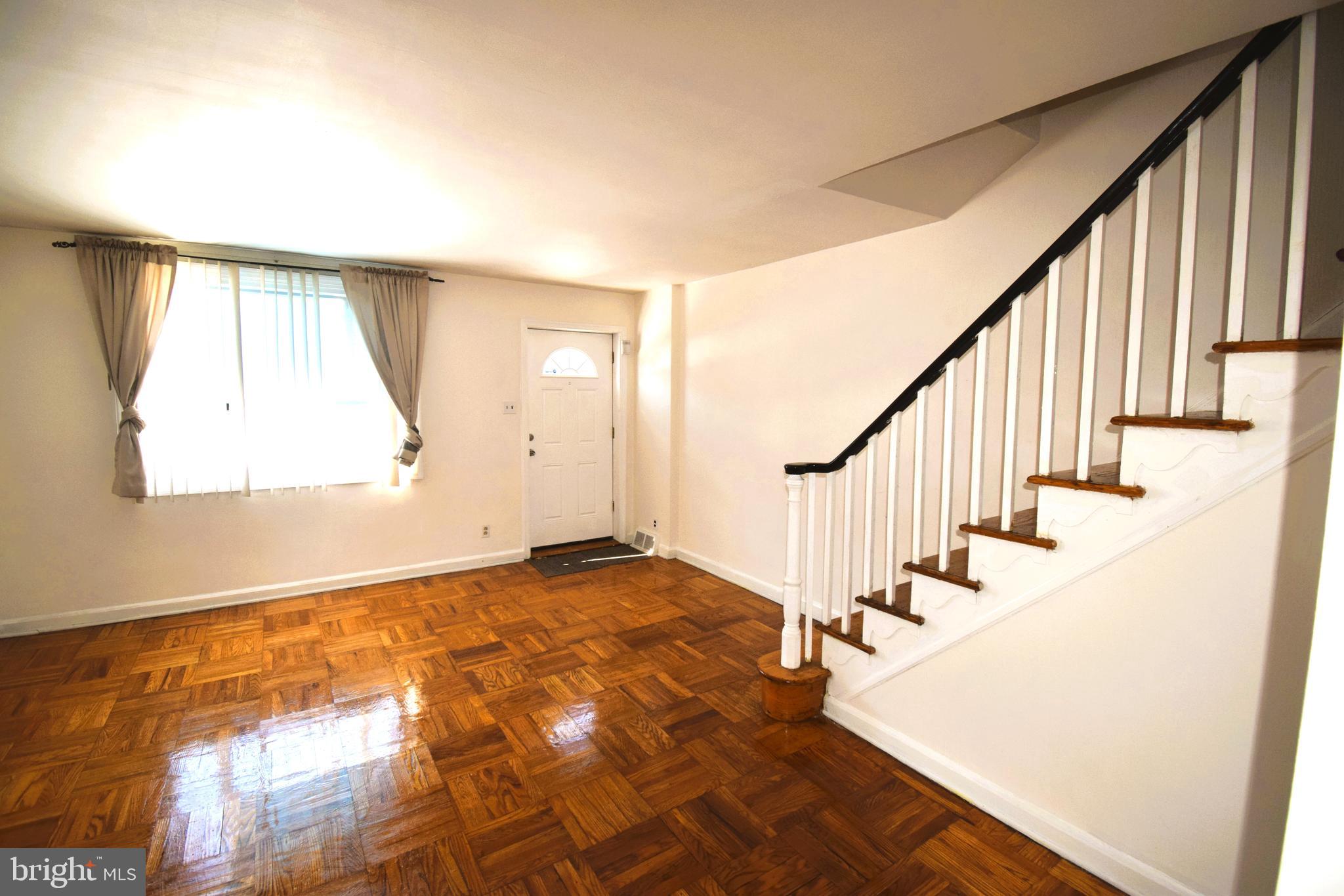 EAST OAK LANE - Residential