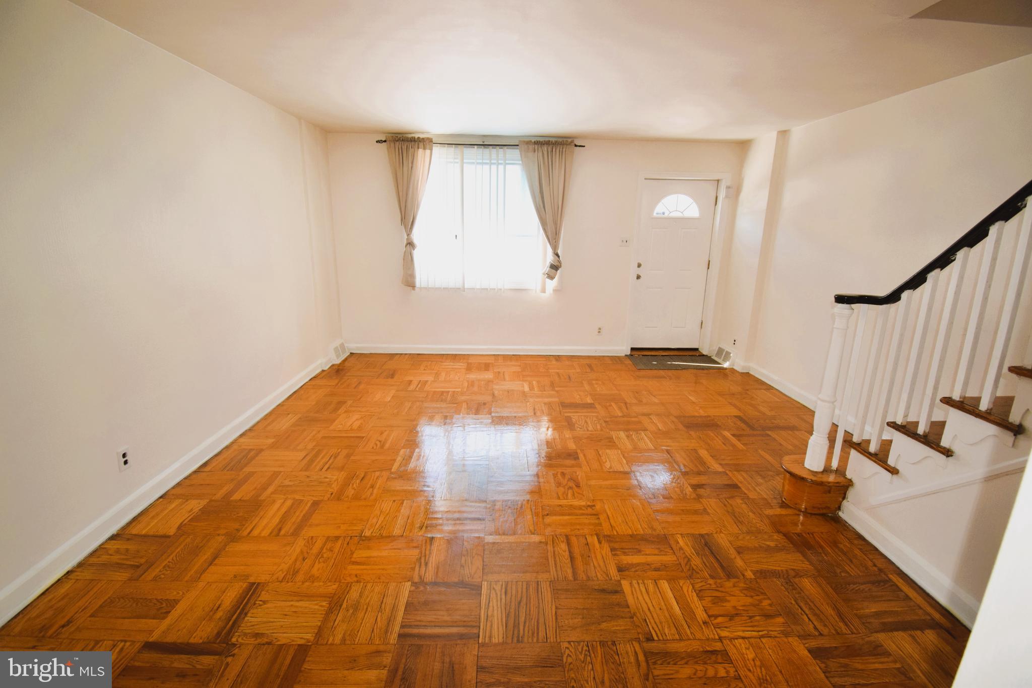 EAST OAK LANE - Residential