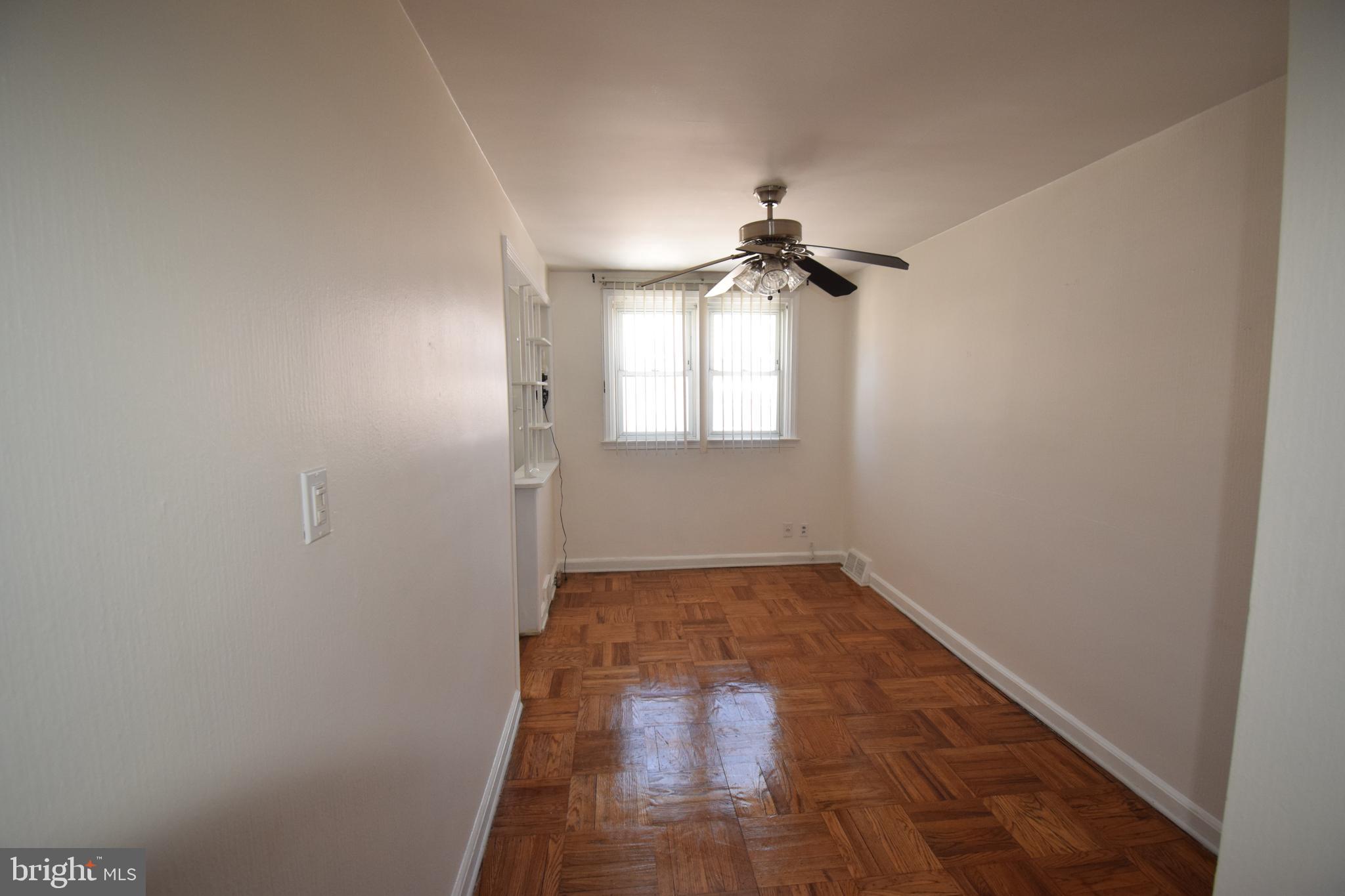 EAST OAK LANE - Residential