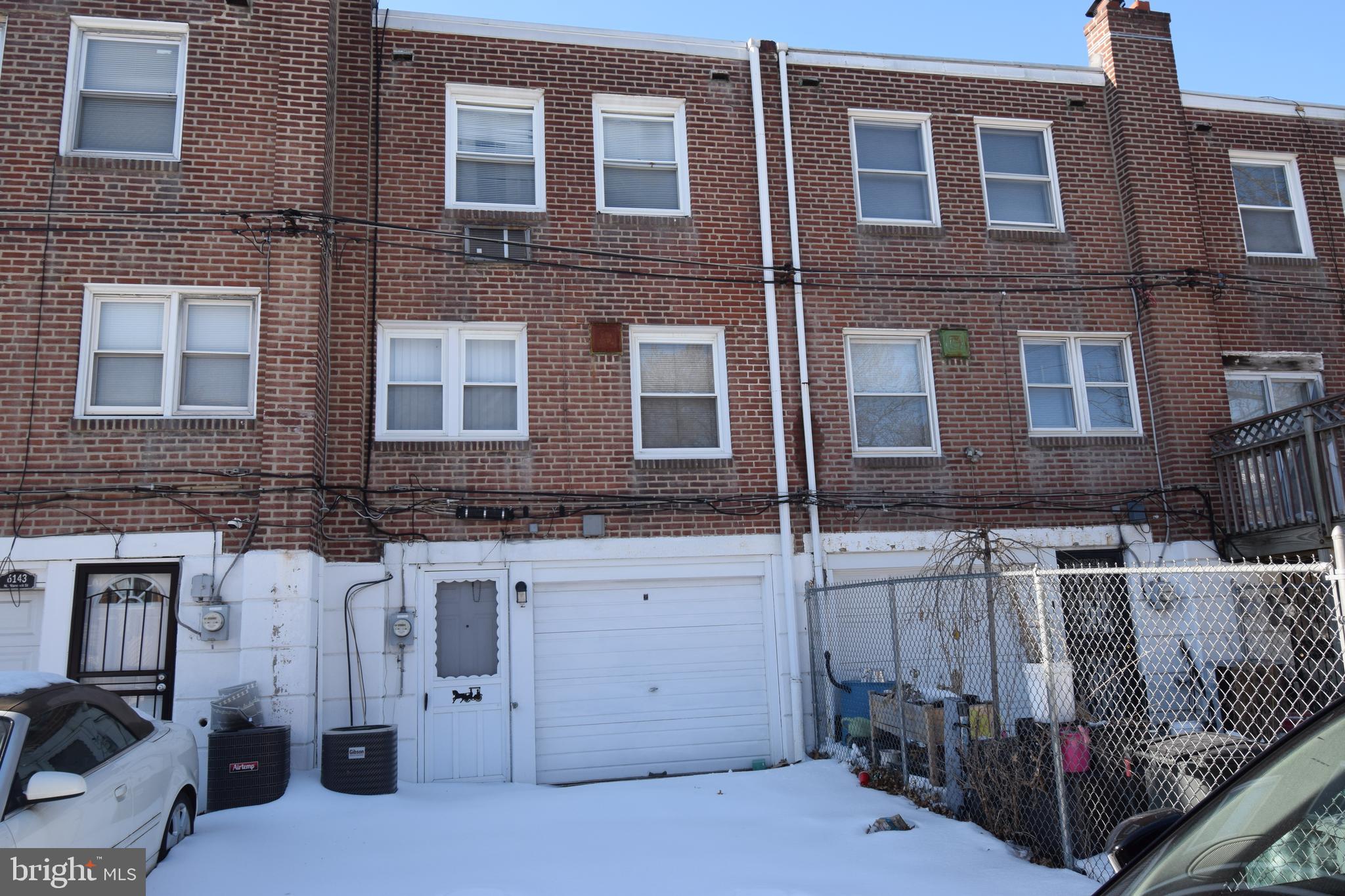 EAST OAK LANE - Residential