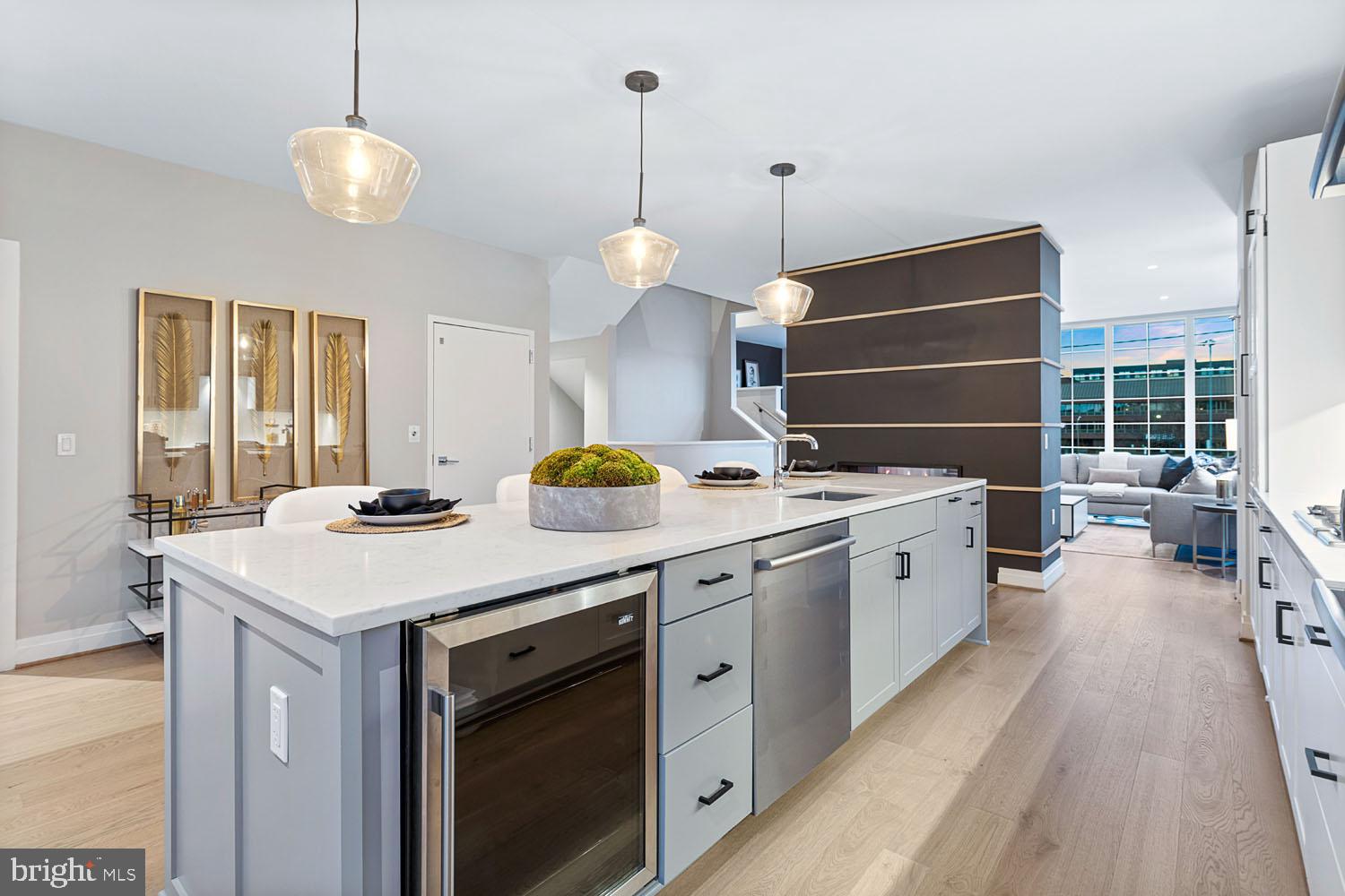 OLD TOWN ALEXANDRIA - Residential