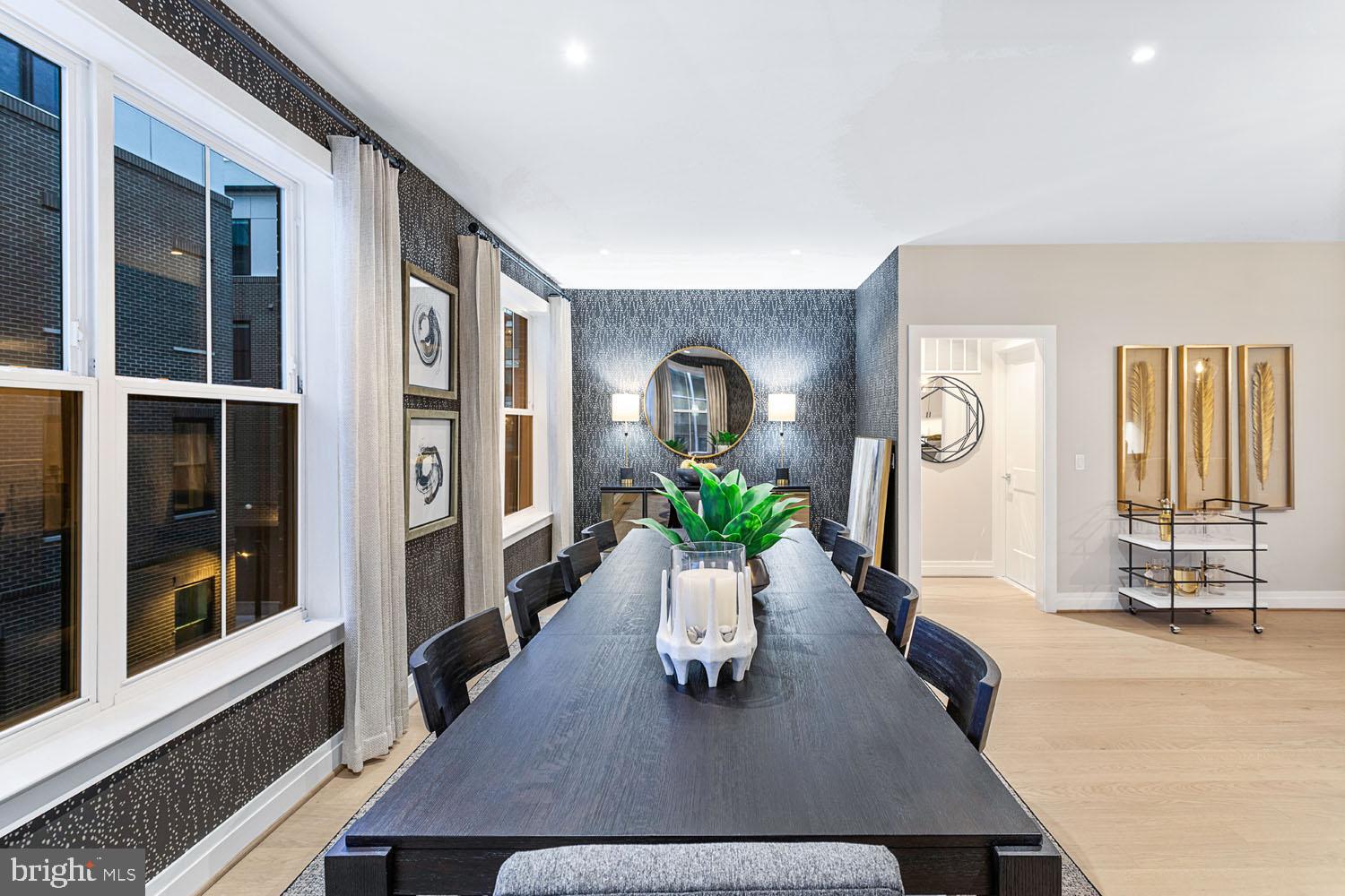 OLD TOWN ALEXANDRIA - Residential