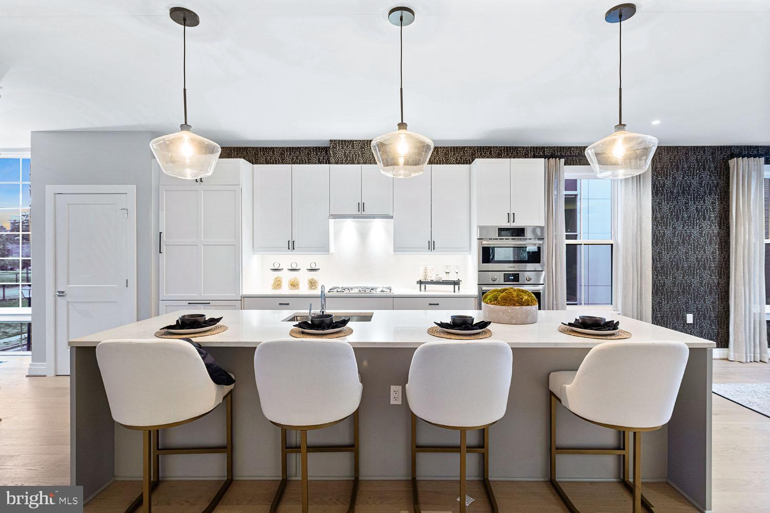 OLD TOWN ALEXANDRIA - Residential