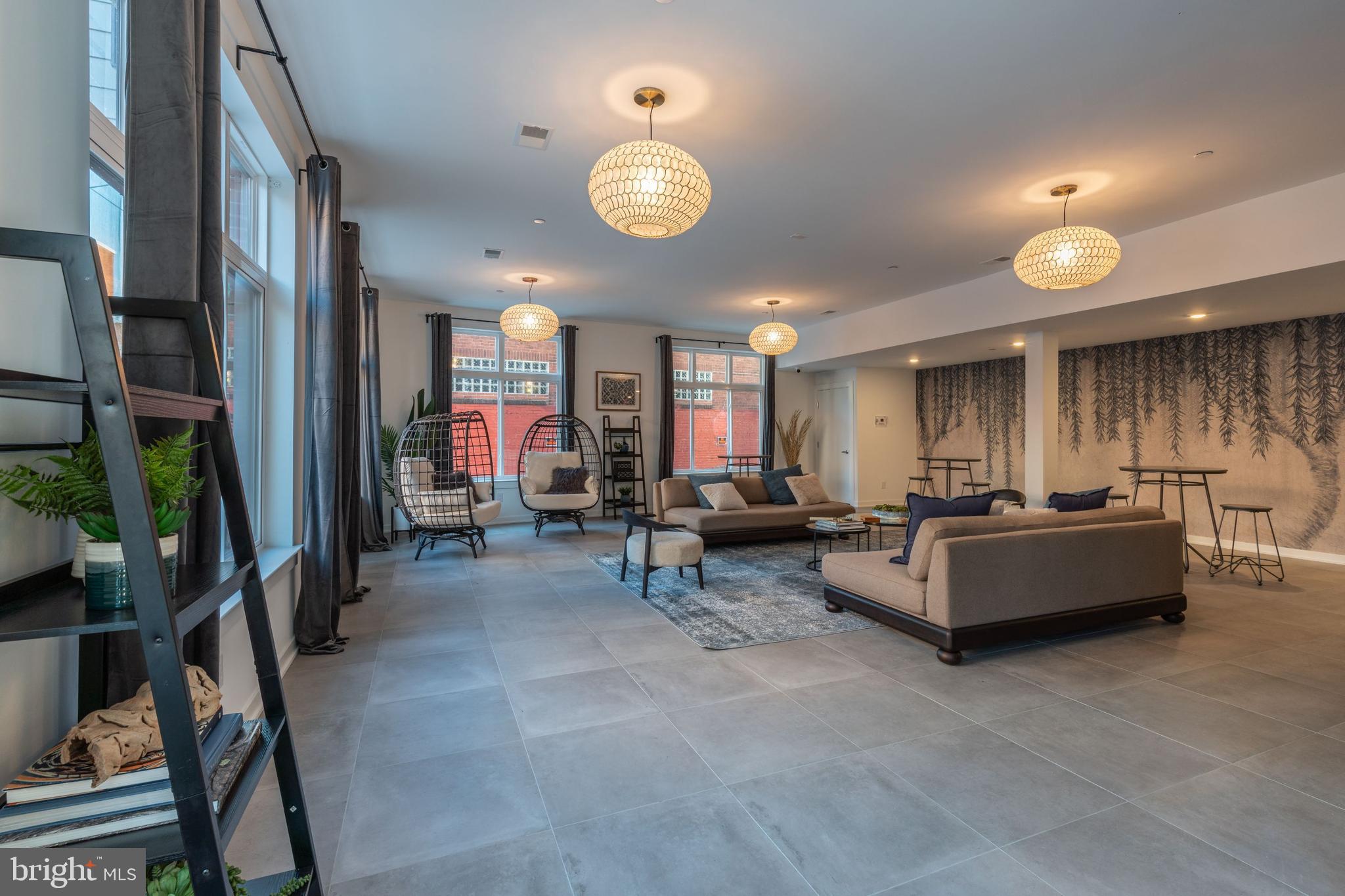 FAIRMOUNT - Residential Lease