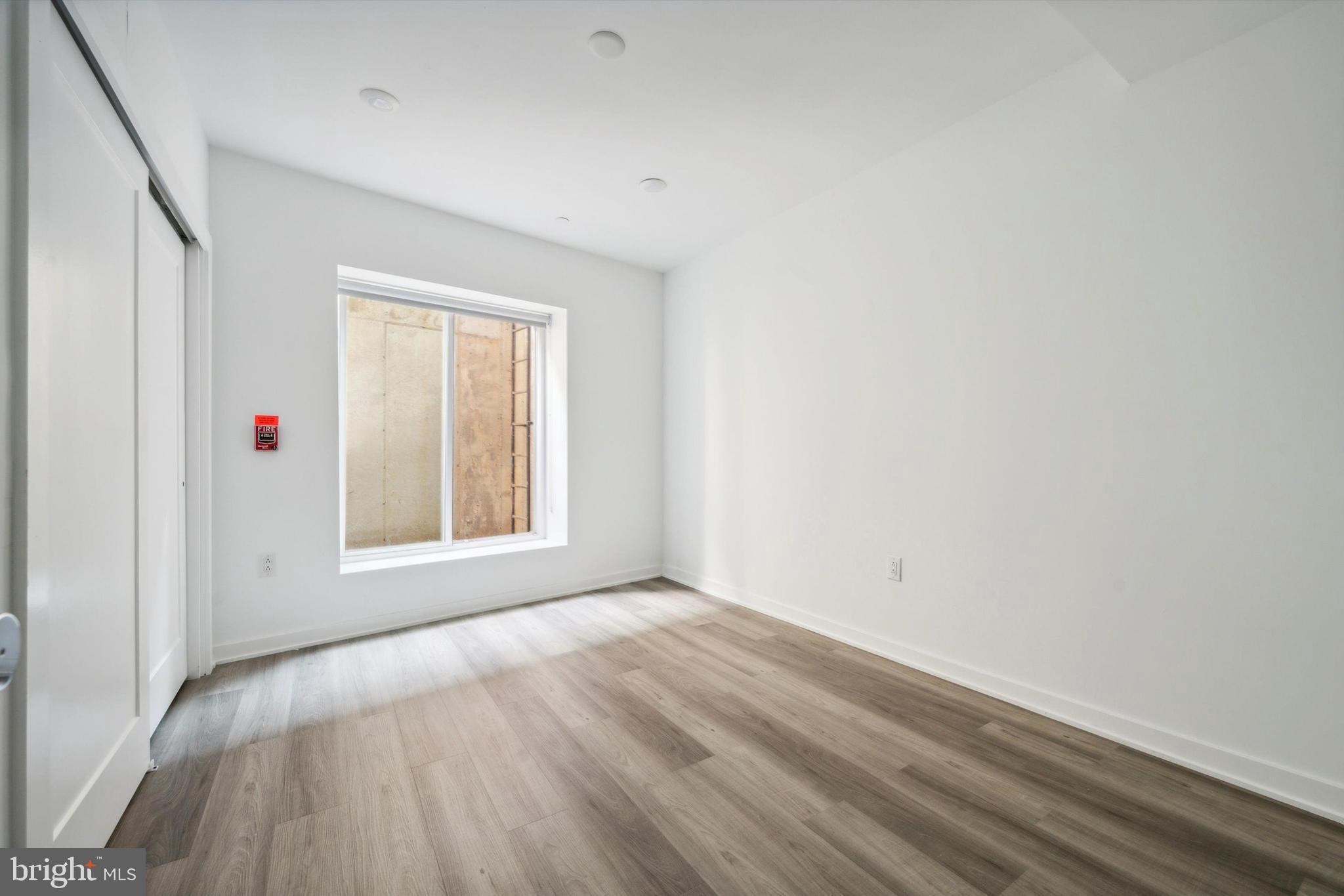 FAIRMOUNT - Residential Lease