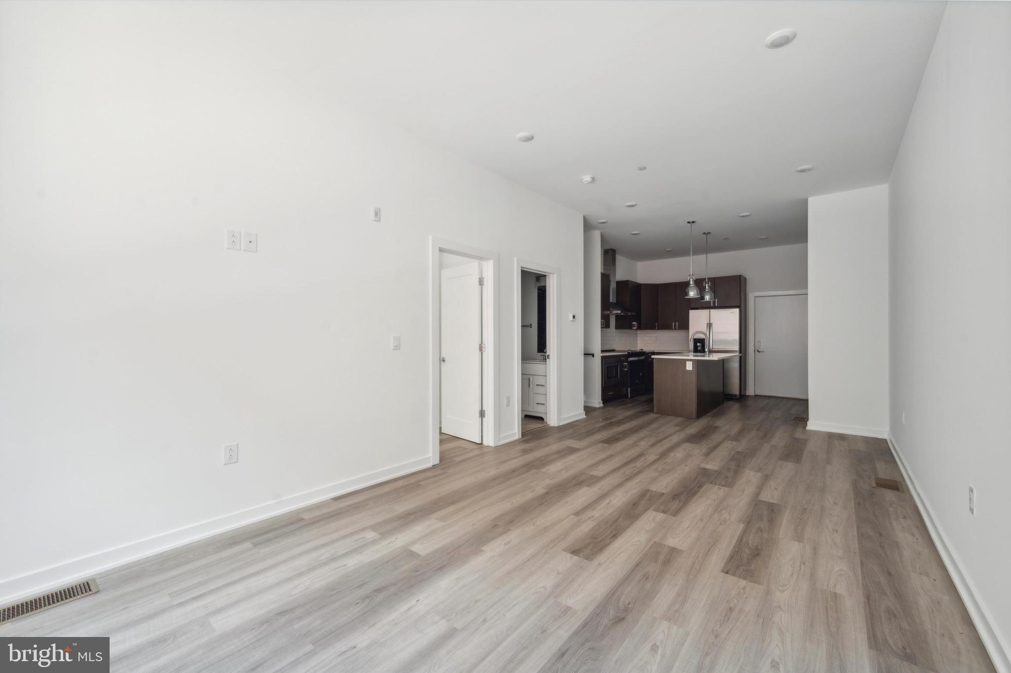 FAIRMOUNT - Residential Lease