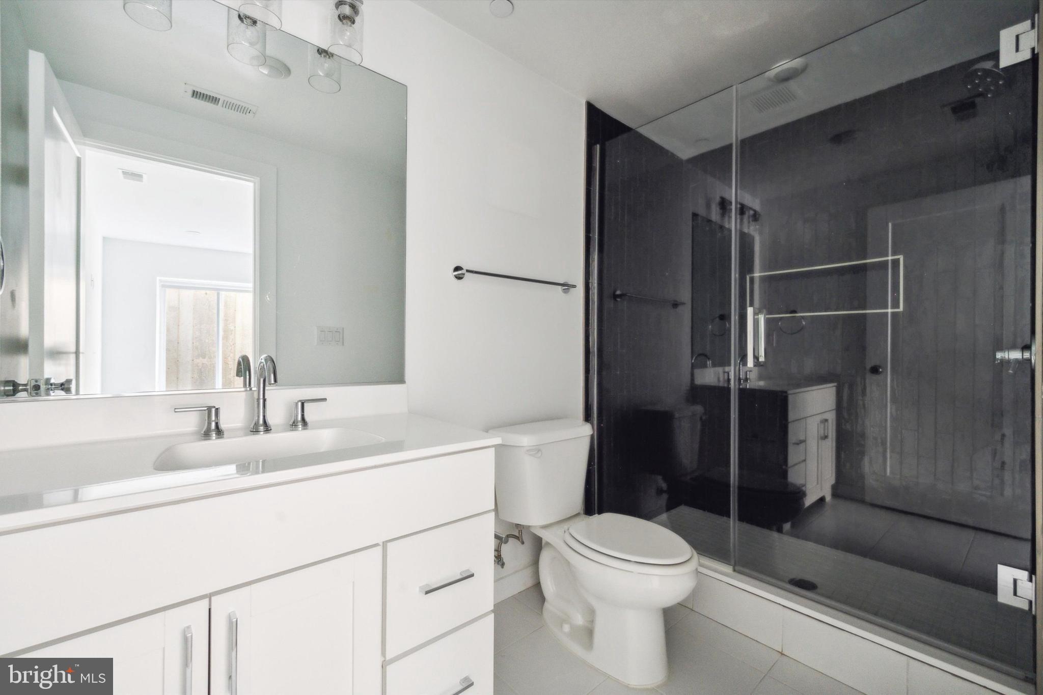 FAIRMOUNT - Residential Lease