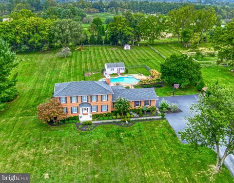 37586 HUGHESVILLE ROAD PURCELLVILLE VA 20132