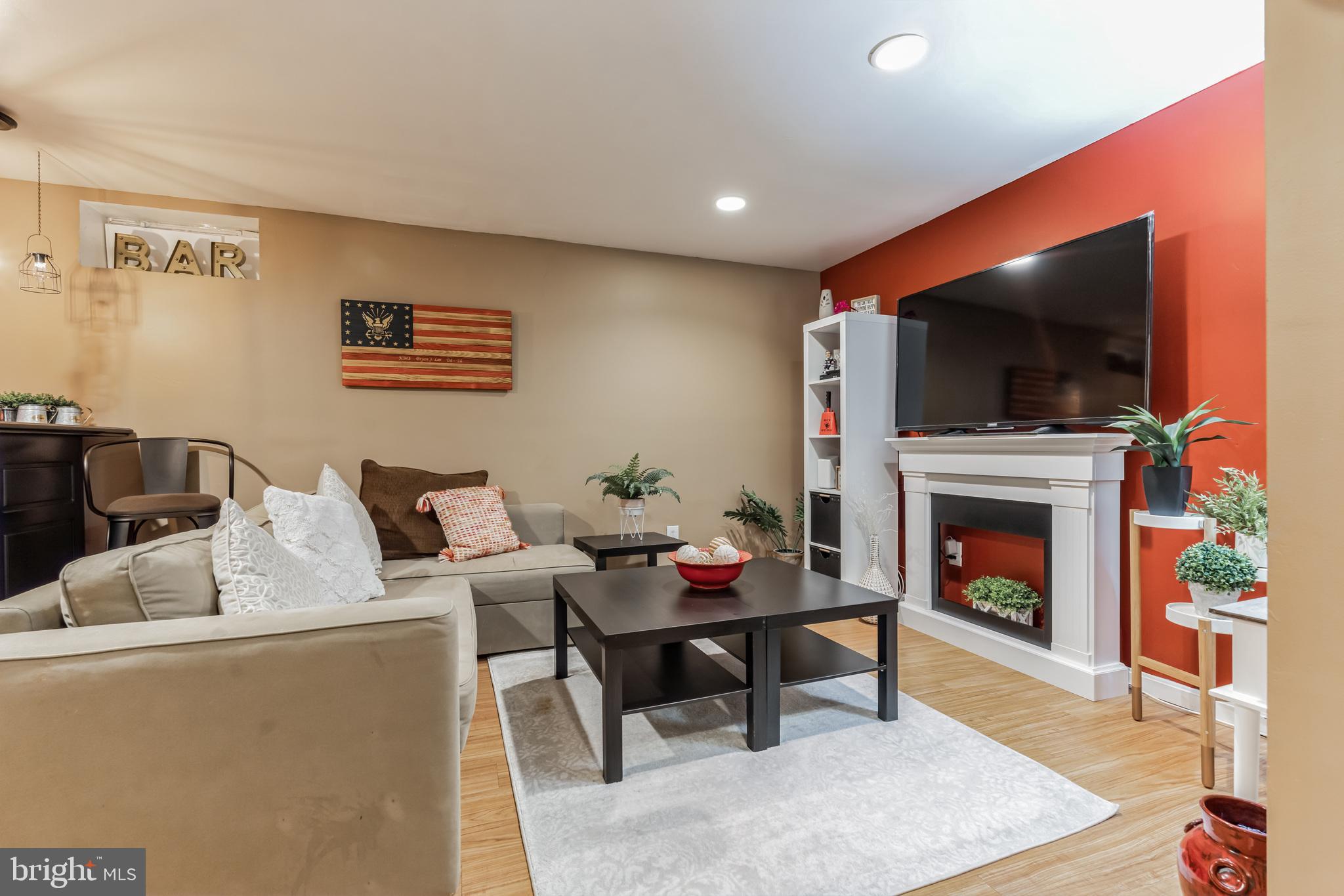 AMBER MEADOWS - Residential