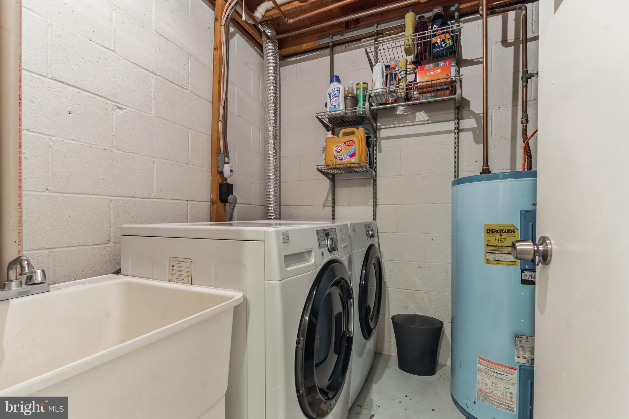 AMBER MEADOWS - Residential