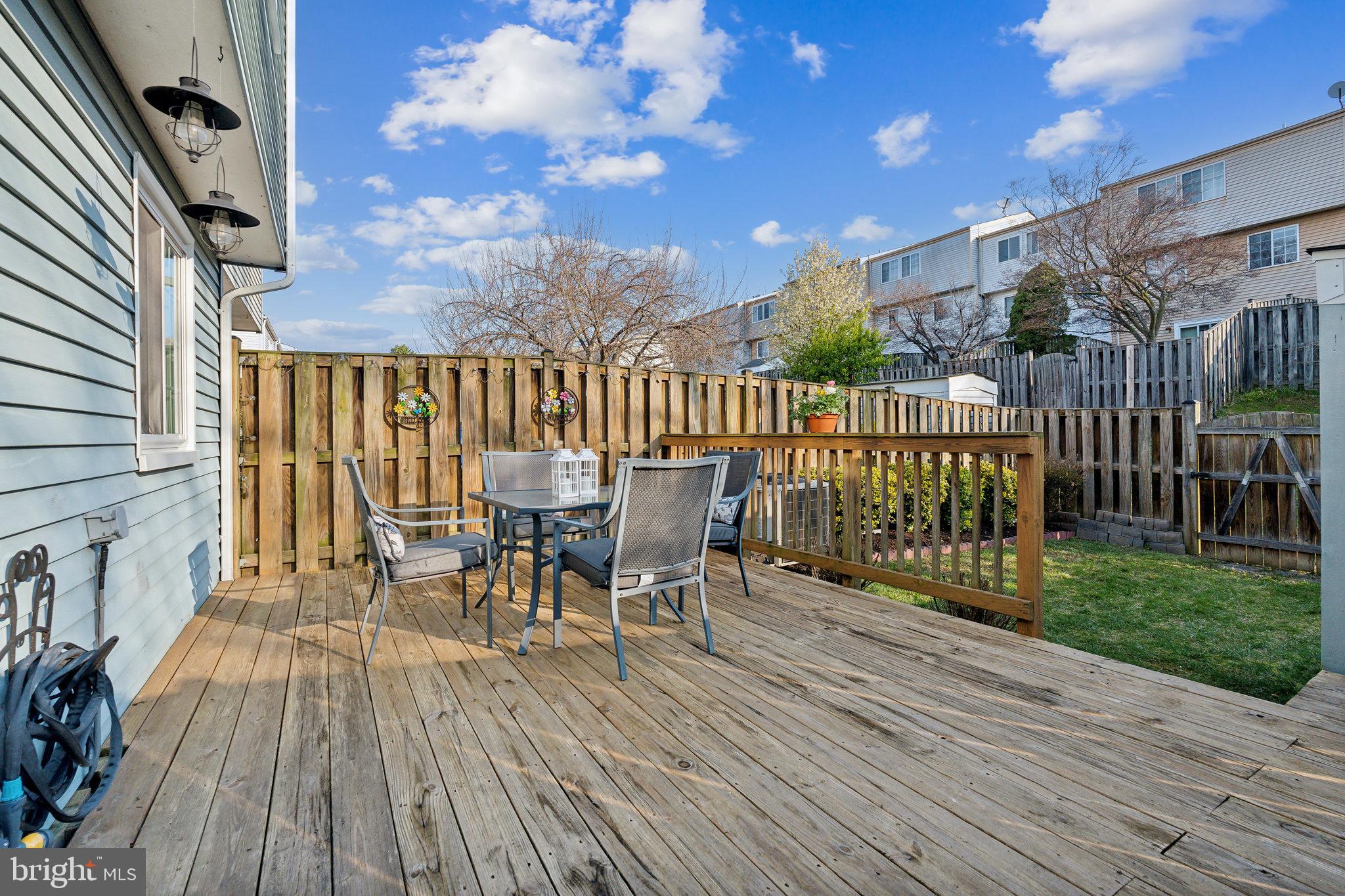 AMBER MEADOWS - Residential