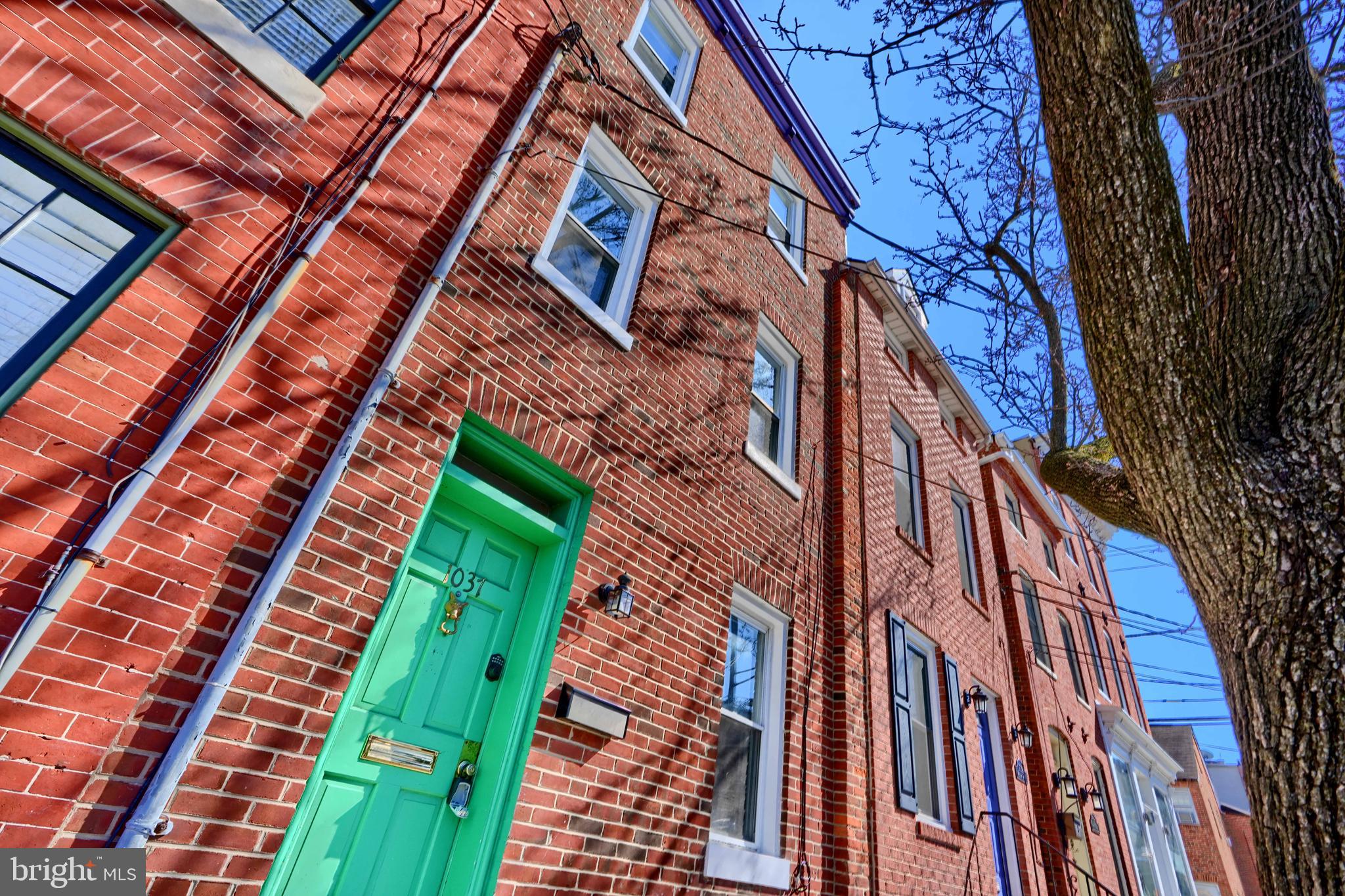 Looking for the perfect location in Baltimore City, close to DC, local restaurants and all major highways. Allow me to introduce this FEDERAL HILL INTERIOR TOWNHOUSE WITH 3 LEVELS. Located on the second level, the first bedroom features an en-suite bath for added convenience. The third level includes two generously sized bedrooms, along with a second full hallway bath, all illuminated by a skylight. Central air conditioning keeps the third level cool and comfortable year-round. Recent updates within include the addition of lighting fixture and recessed lights, as well as improvements to closets and bathrooms. Fresh paint throughout completes the home's updated, modern feel.