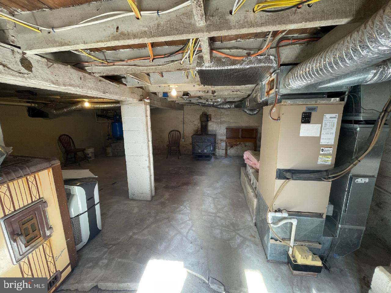 MIDDLETOWN - Residential