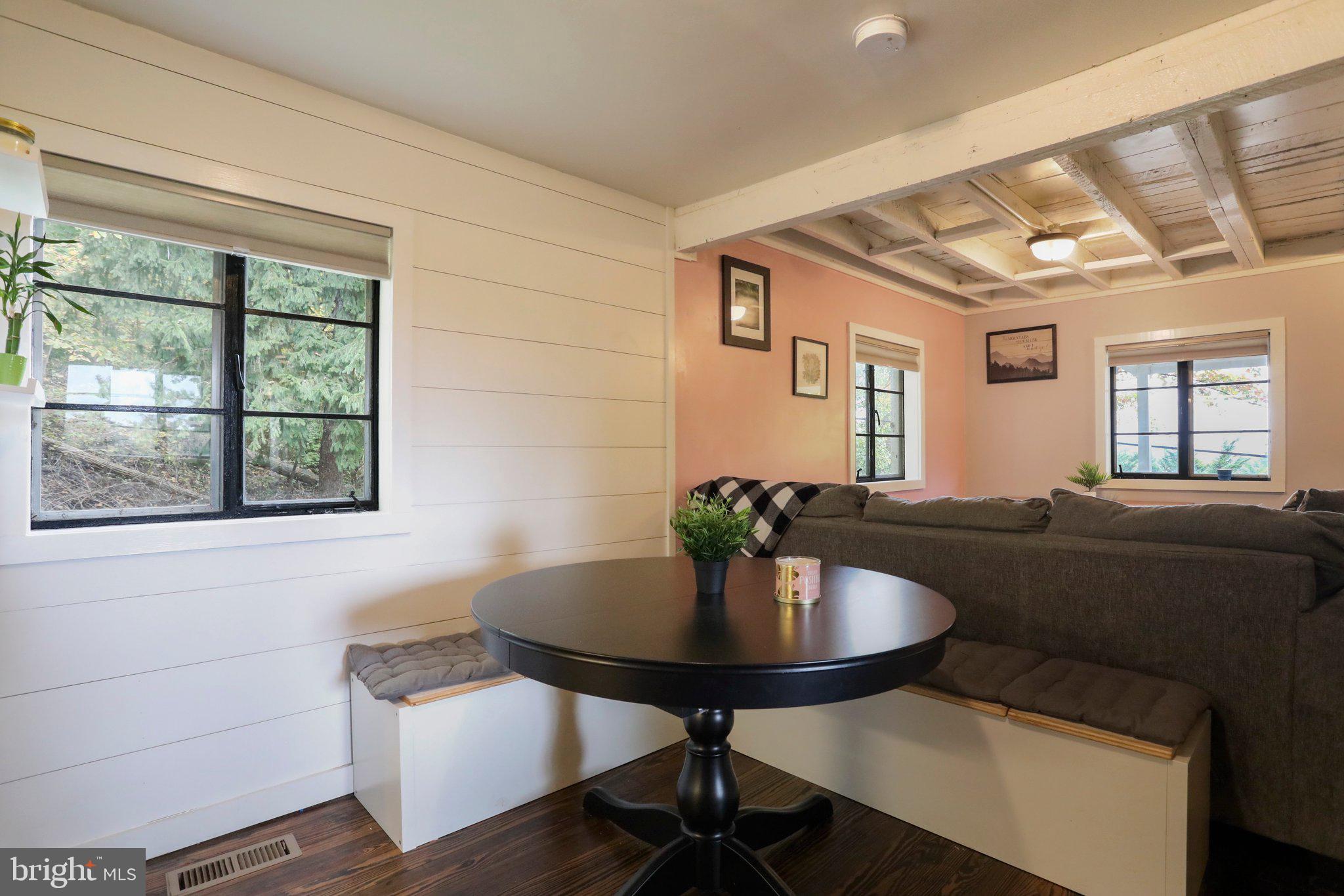 MIDDLETOWN - Residential