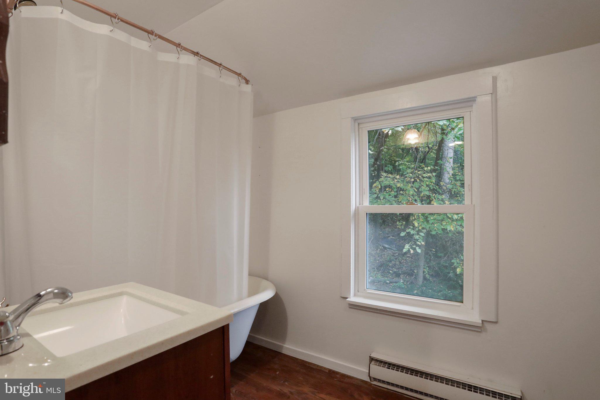 MIDDLETOWN - Residential