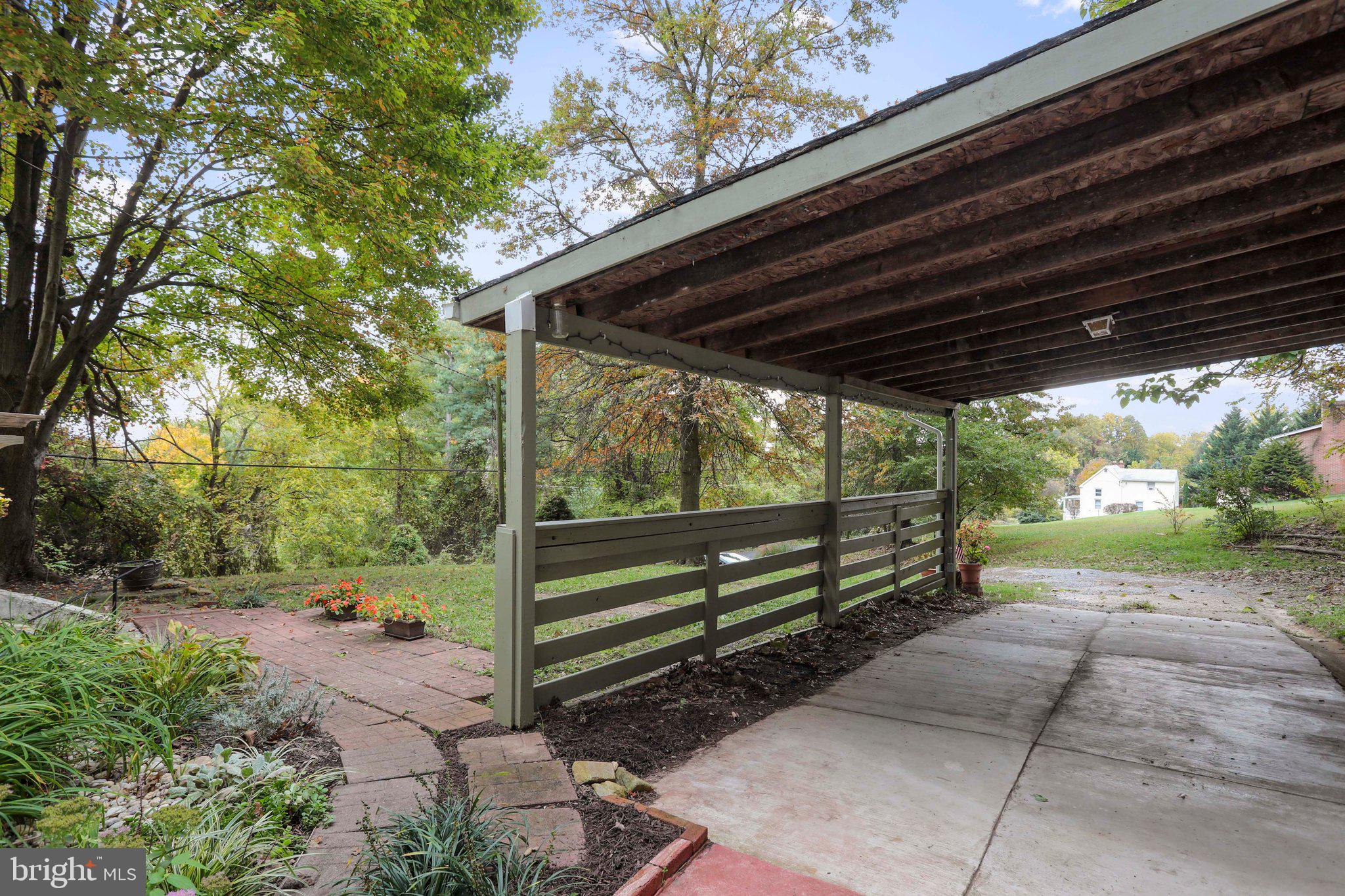 MIDDLETOWN - Residential