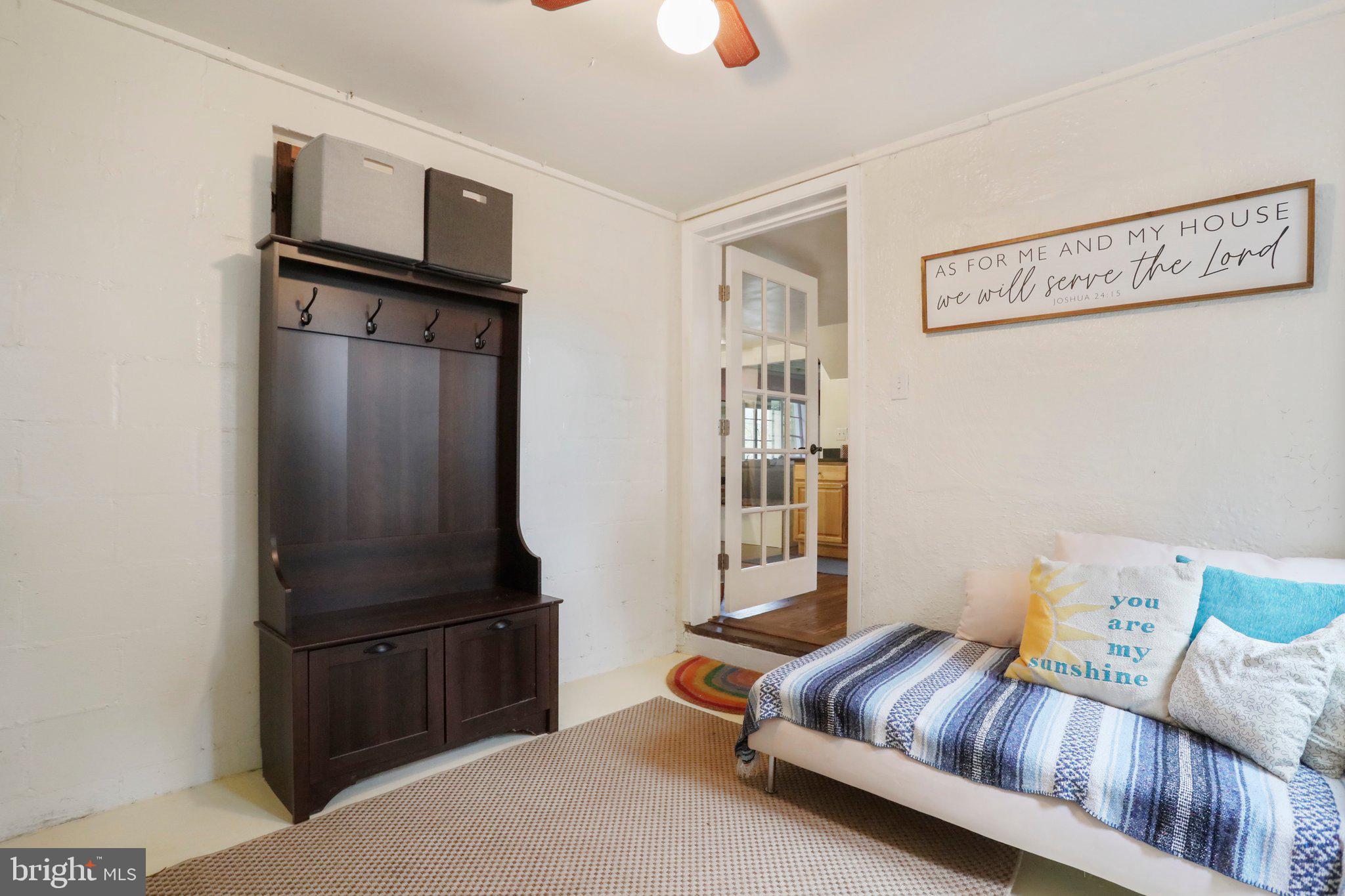 MIDDLETOWN - Residential