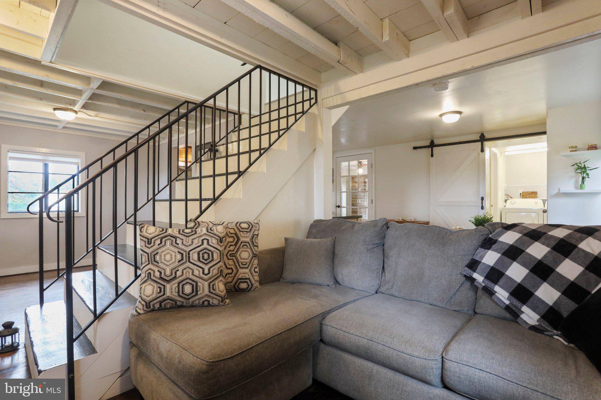 MIDDLETOWN - Residential