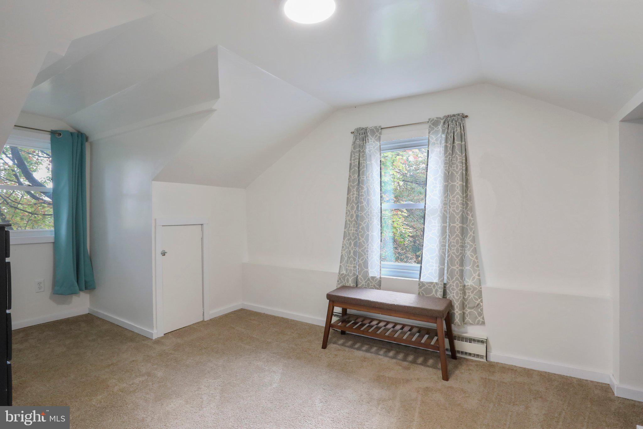 MIDDLETOWN - Residential