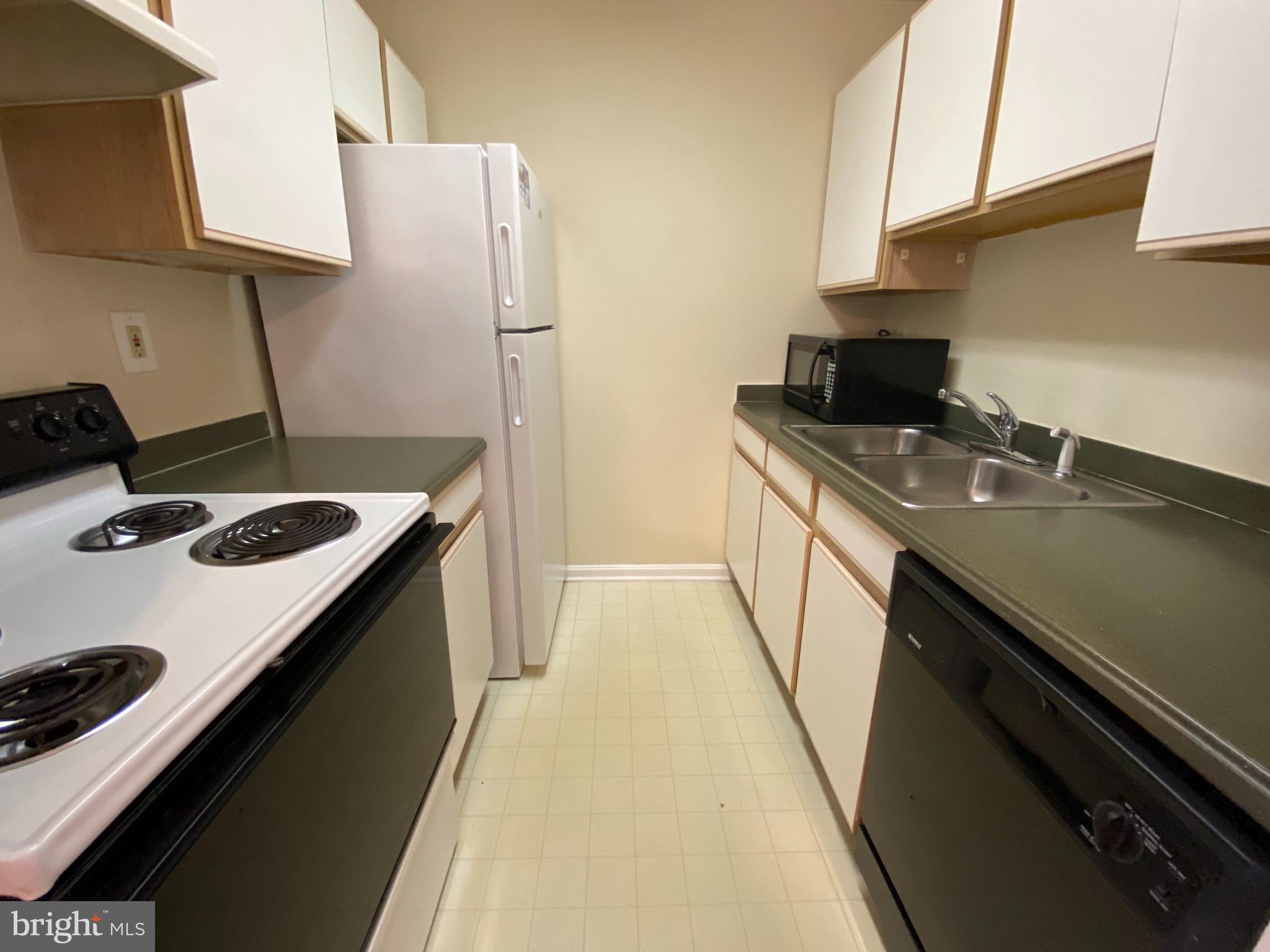 CARRIAGE POINTE AT AQUIA - Residential Lease