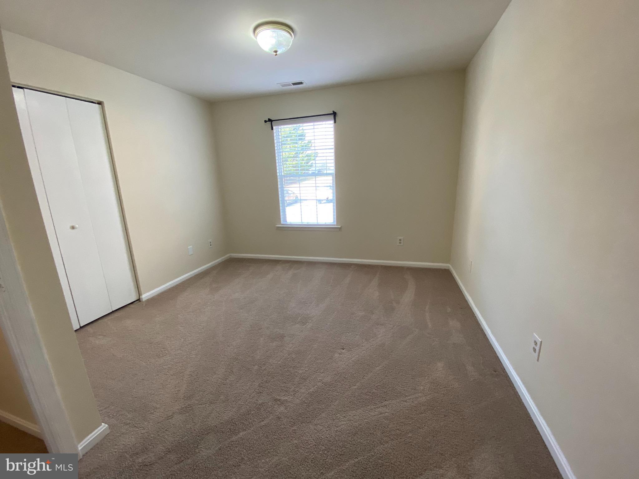 CARRIAGE POINTE AT AQUIA - Residential Lease